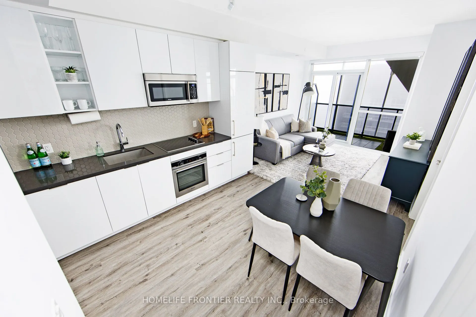 50 Ordnance Street, #2702