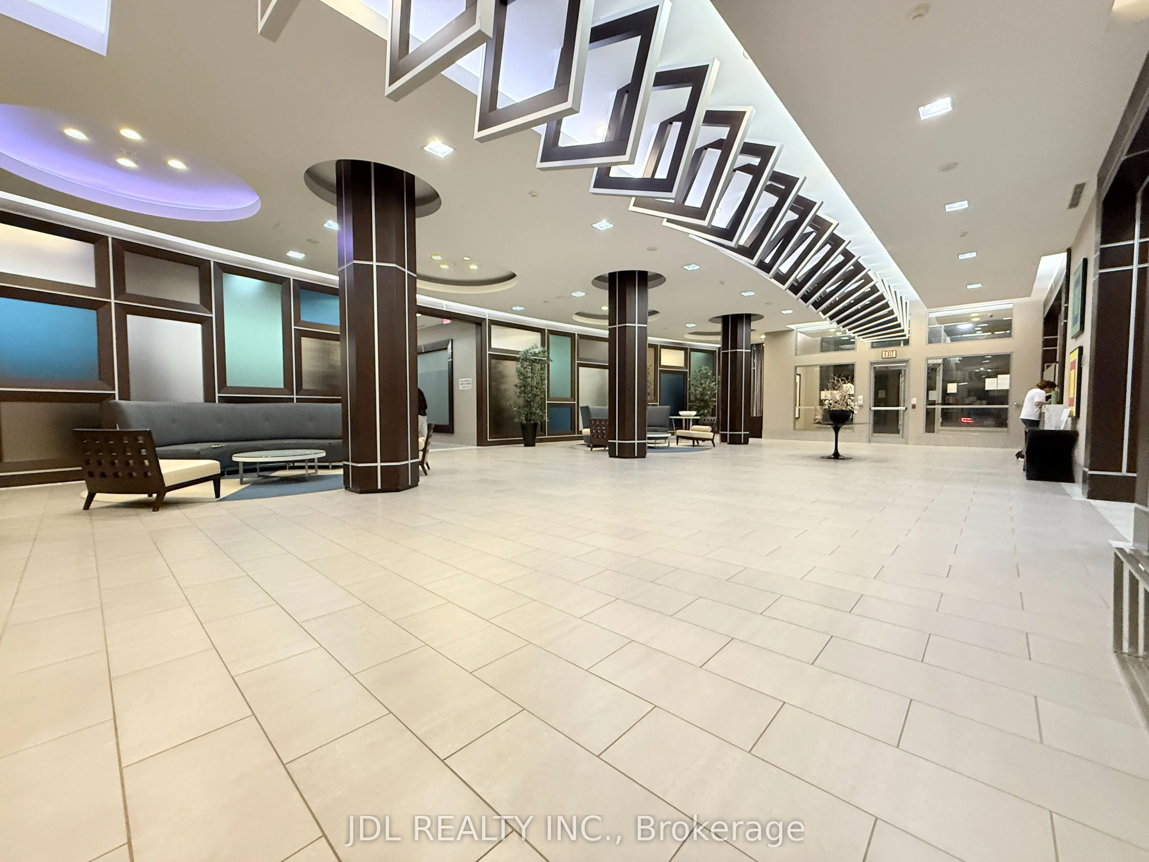 5793 Yonge Street, #602