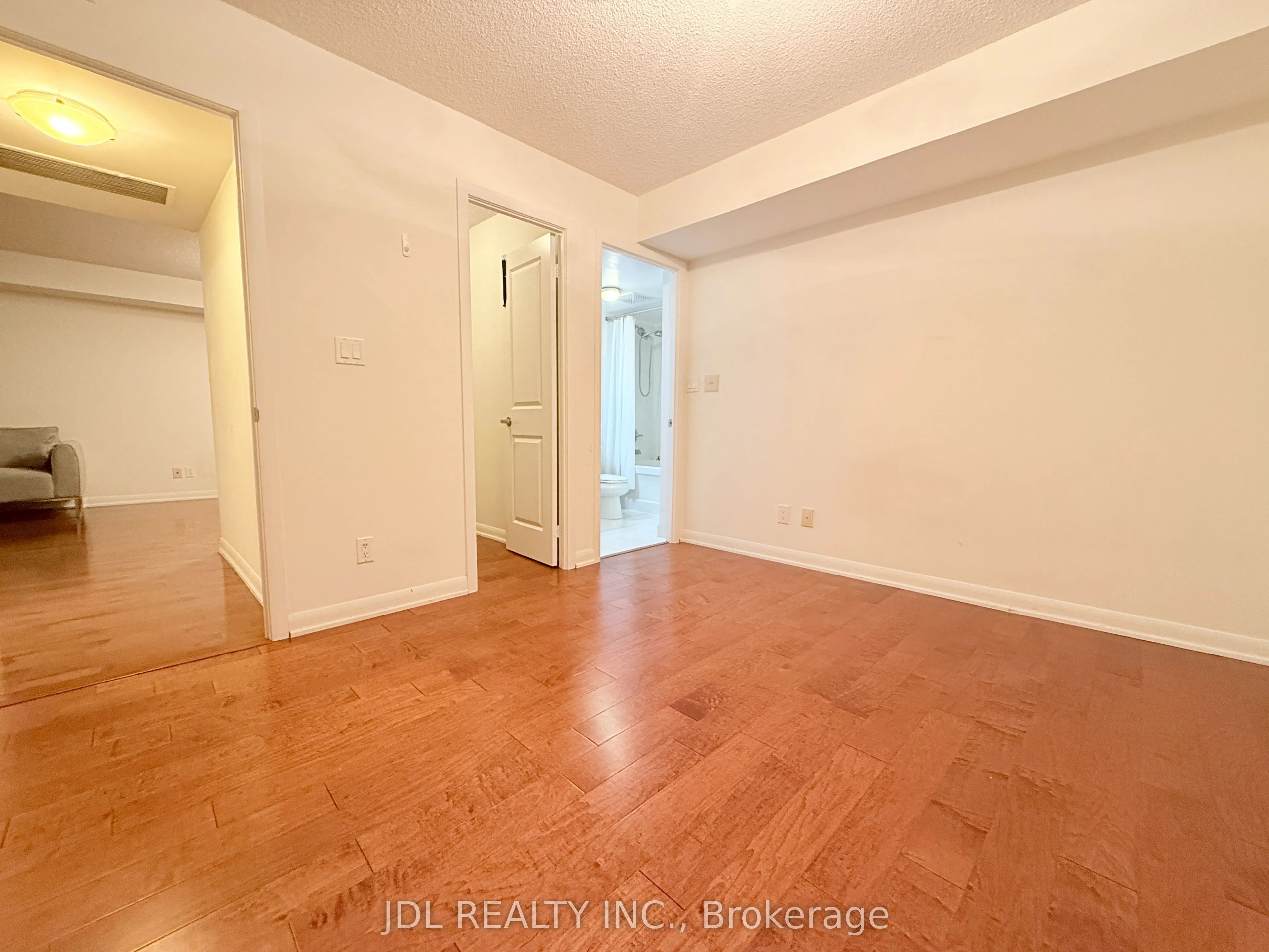 5793 Yonge Street, #602