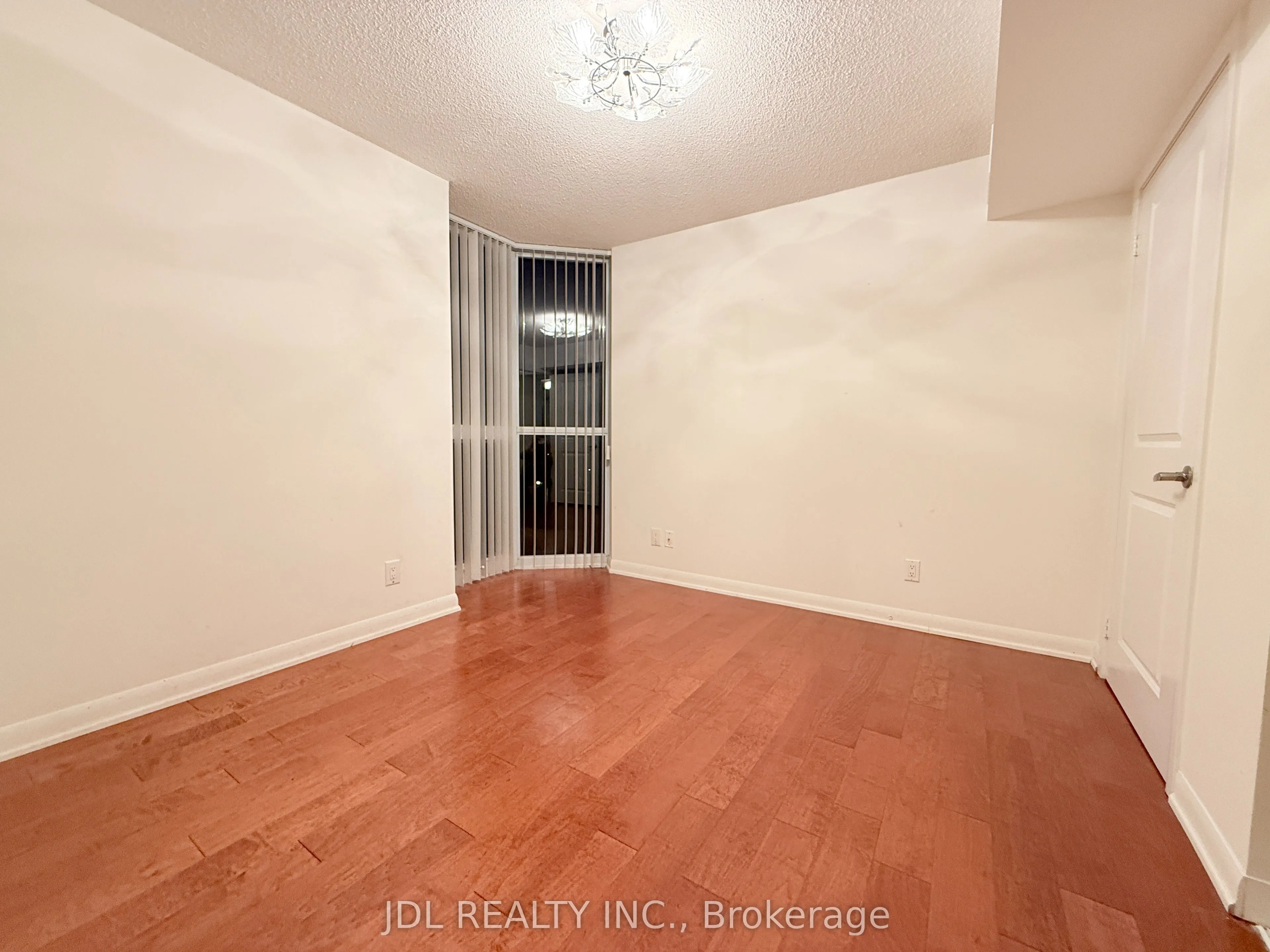5793 Yonge Street, #602