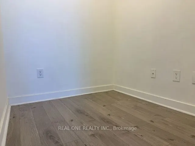 33 Singer Court, #1203