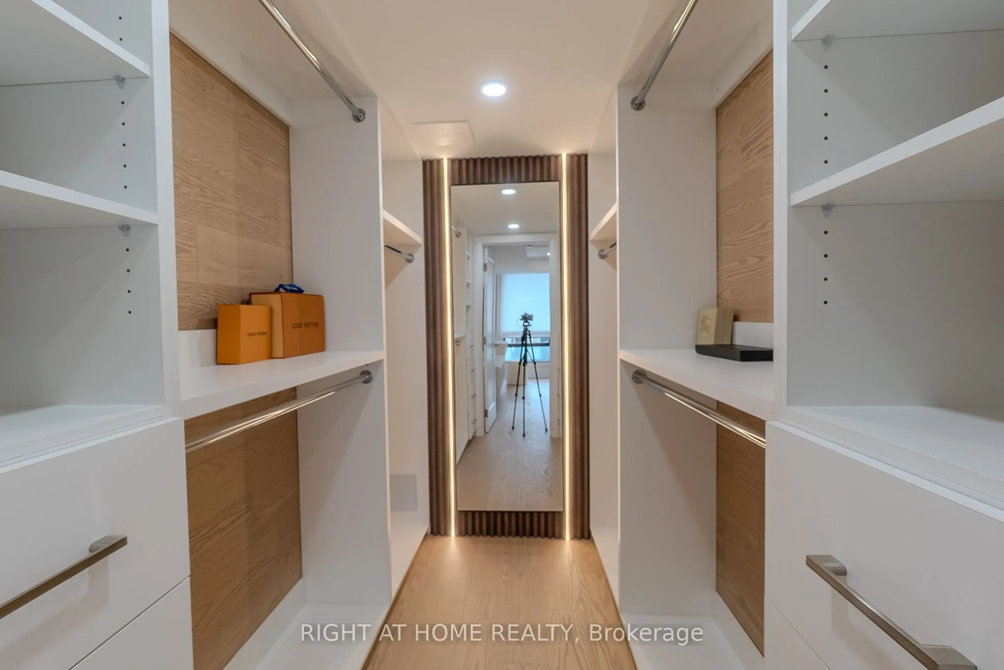 447 Walmer Road, #608