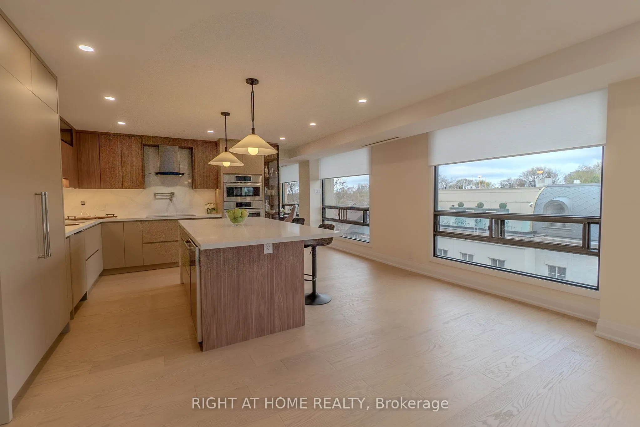 447 Walmer Road, #608