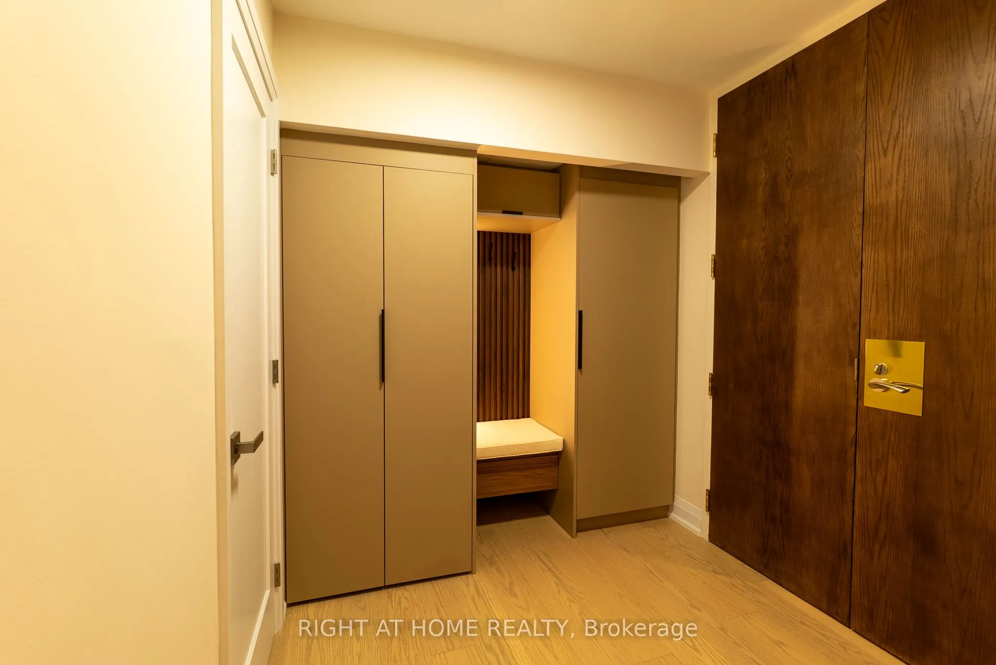 447 Walmer Road, #608