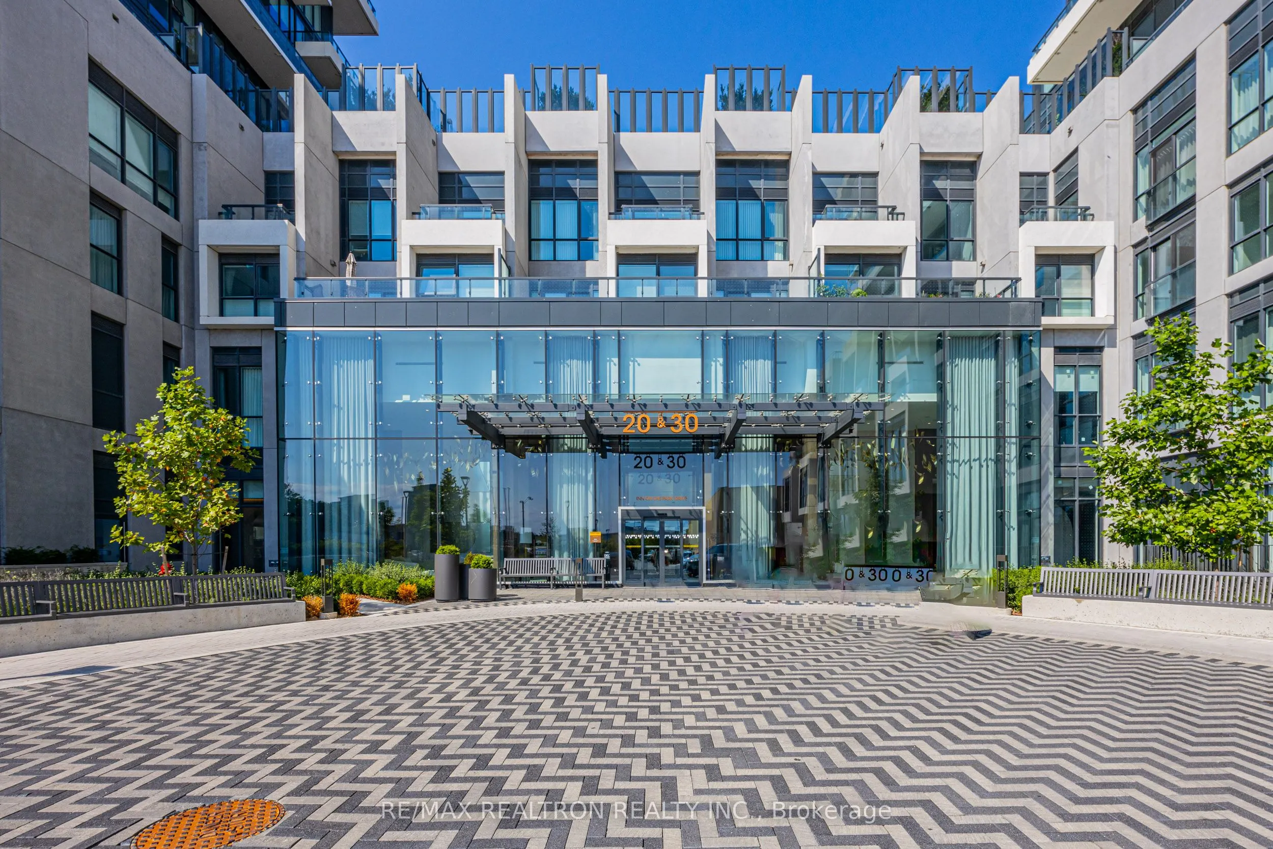 30 Inn On The Park Drive, #1510