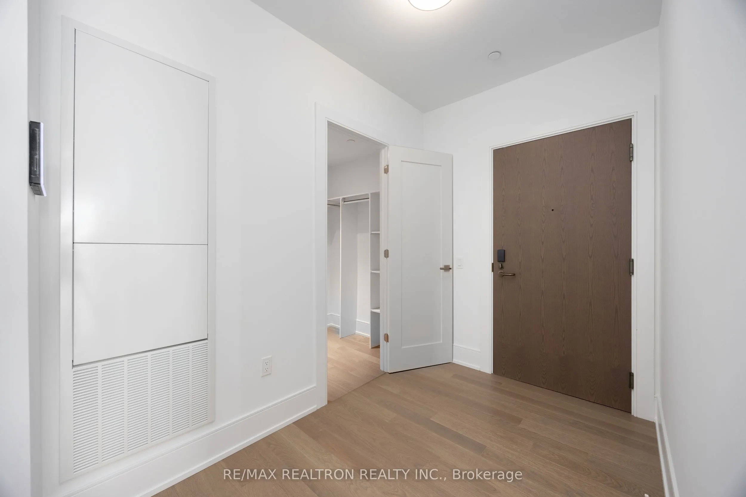 30 Inn On The Park Drive, #1510