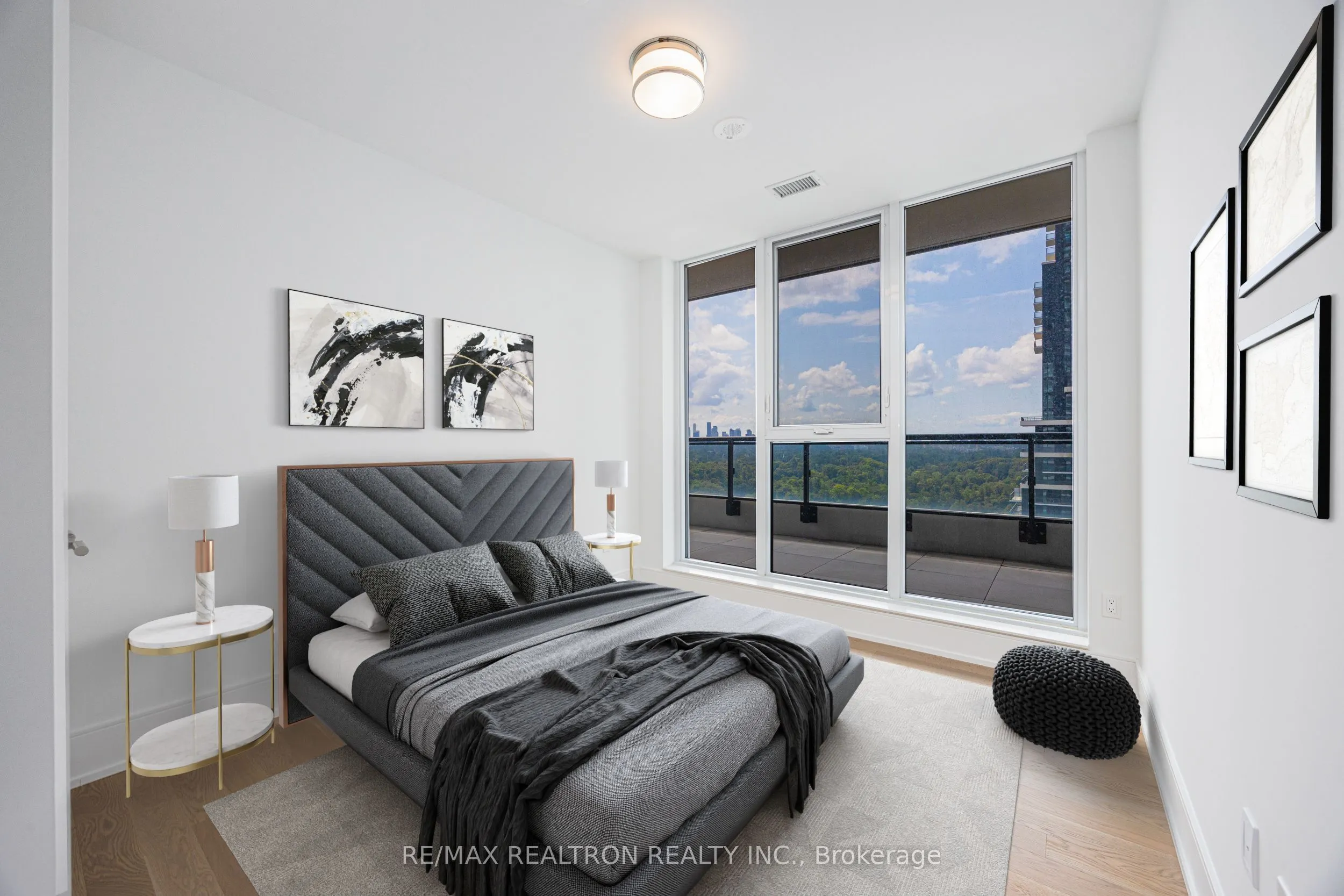 30 Inn On The Park Drive, #1510