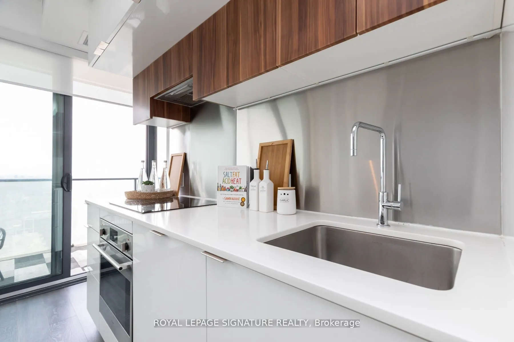 185 Roehampton Avenue, #2805