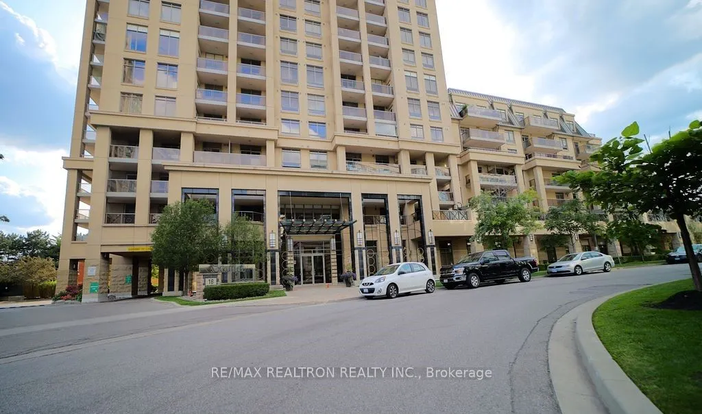 18 Kenaston Gardens, #1108