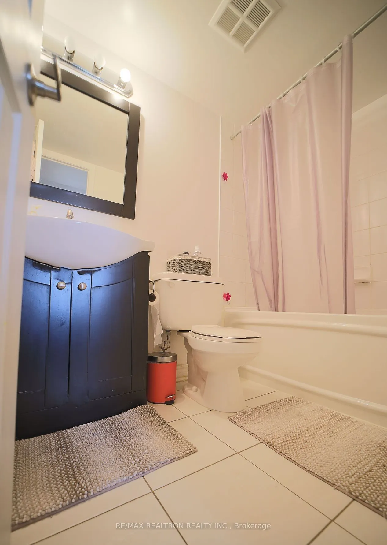 18 Kenaston Gardens, #1108
