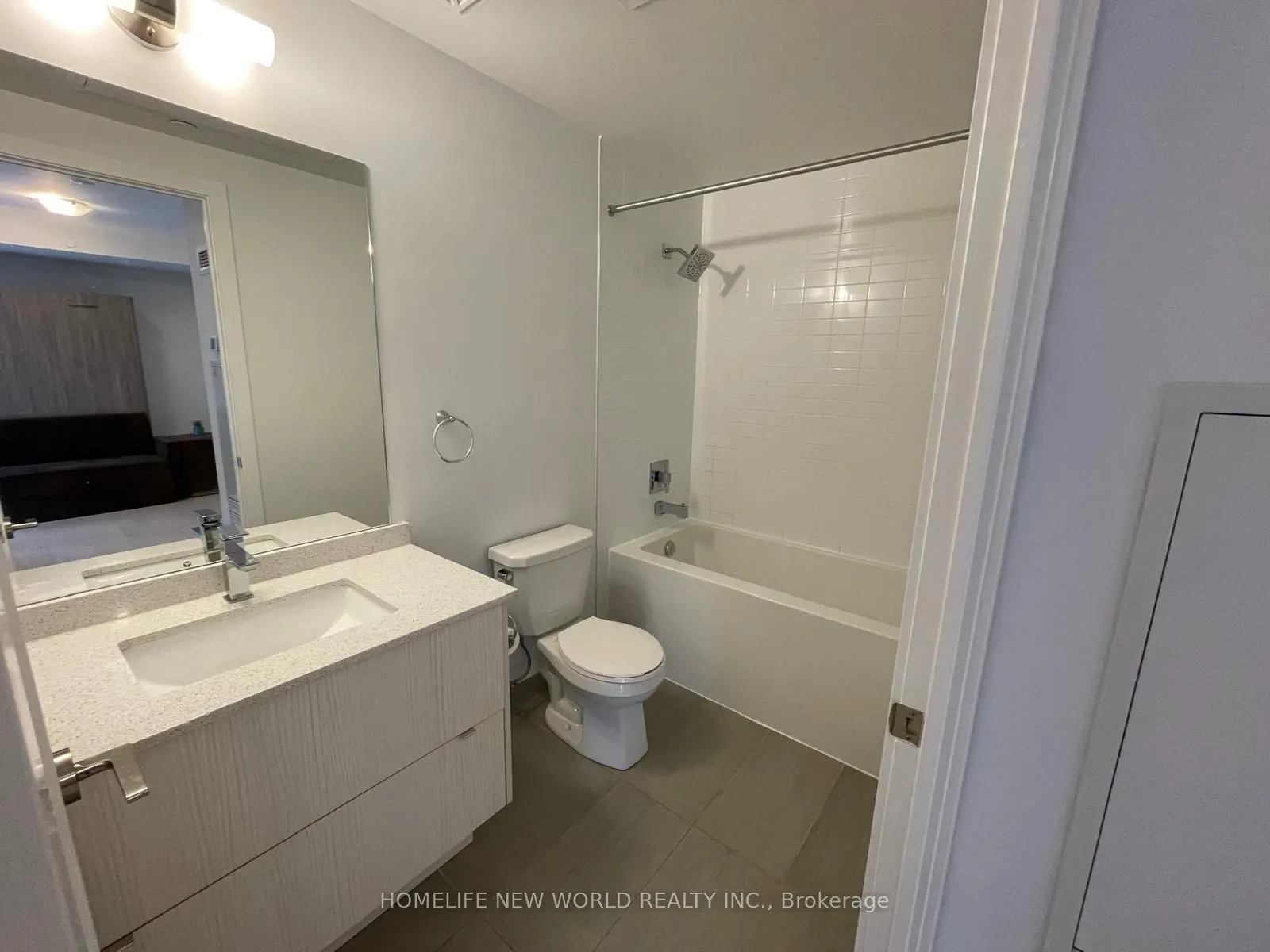 330 Richmond Street W #605