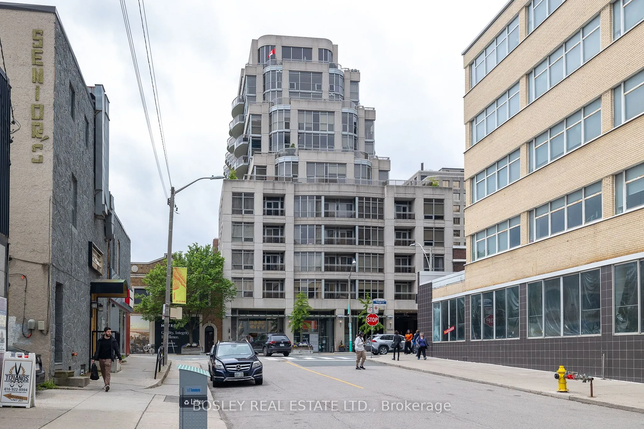 1430 Yonge Street, #208