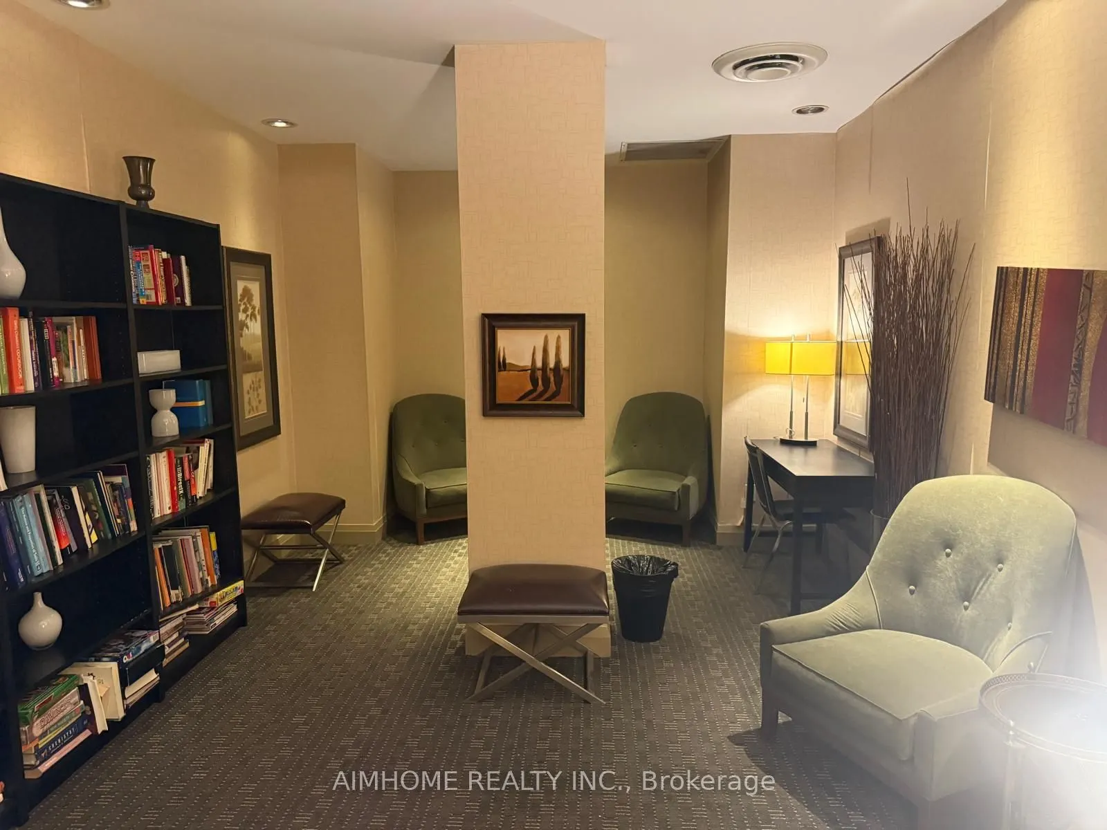 18 Parkview Avenue, #1211