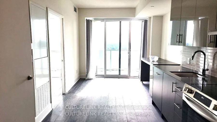 188 Fairview Mall Drive, #2110