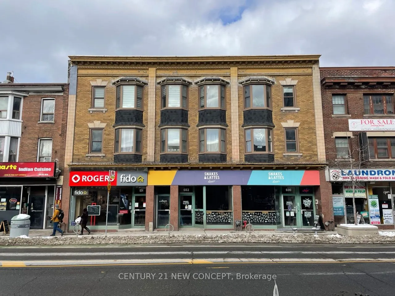 600 Bloor Street W, #2