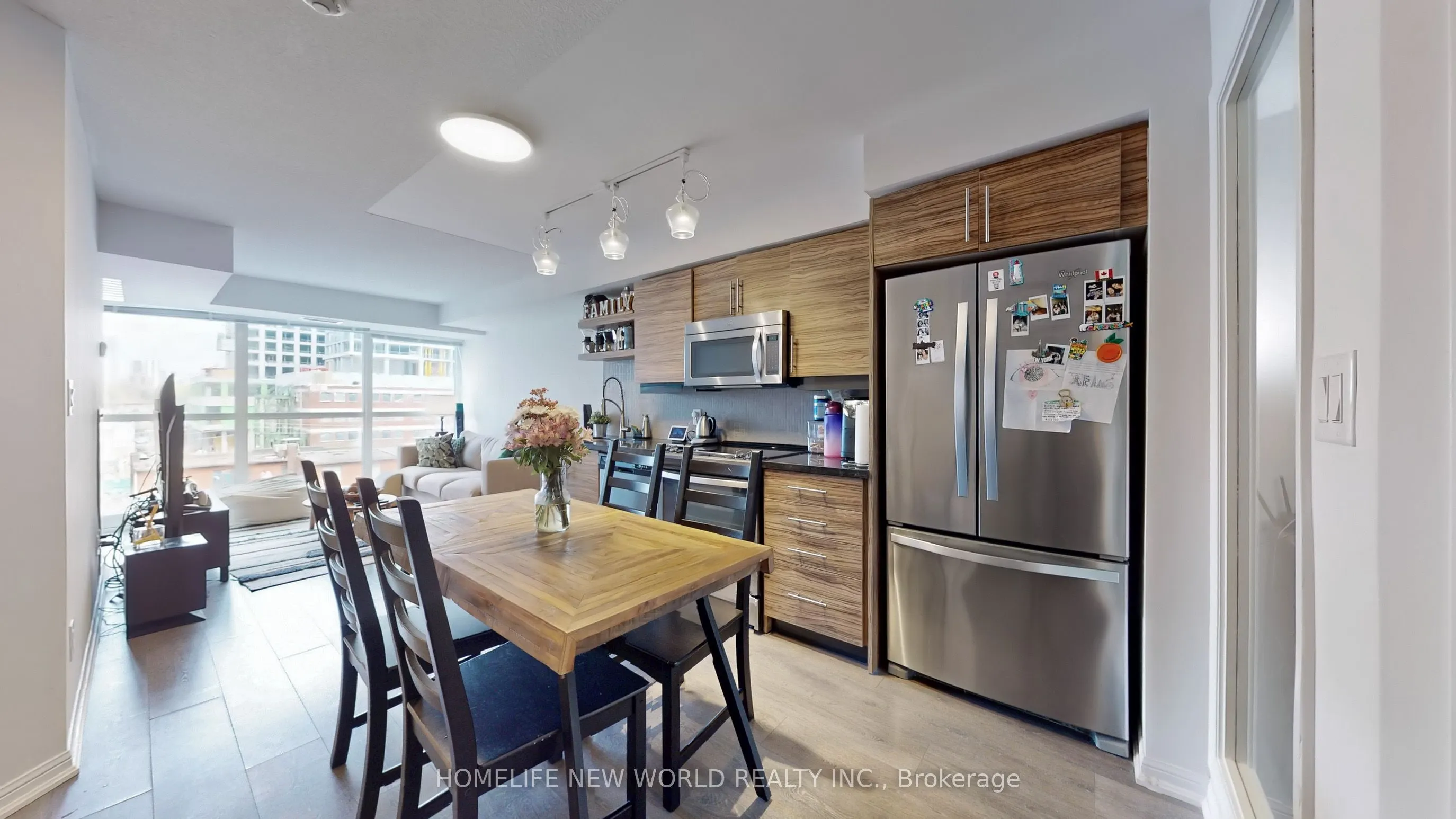 400 Adelaide Street E, #717