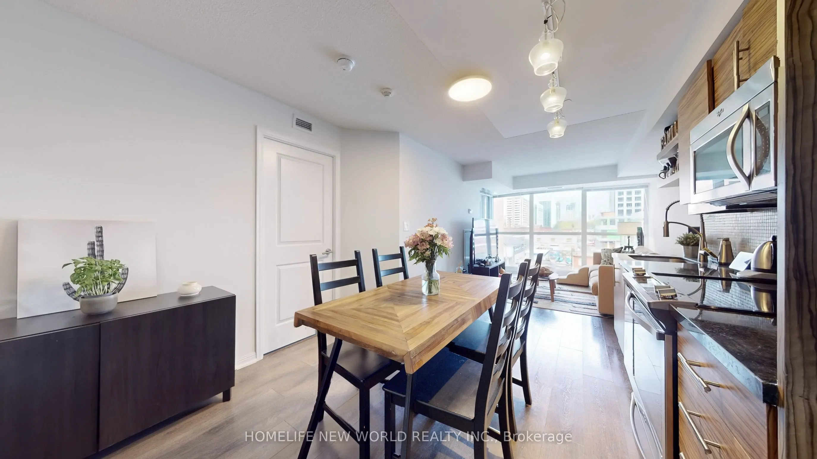 400 Adelaide Street E, #717