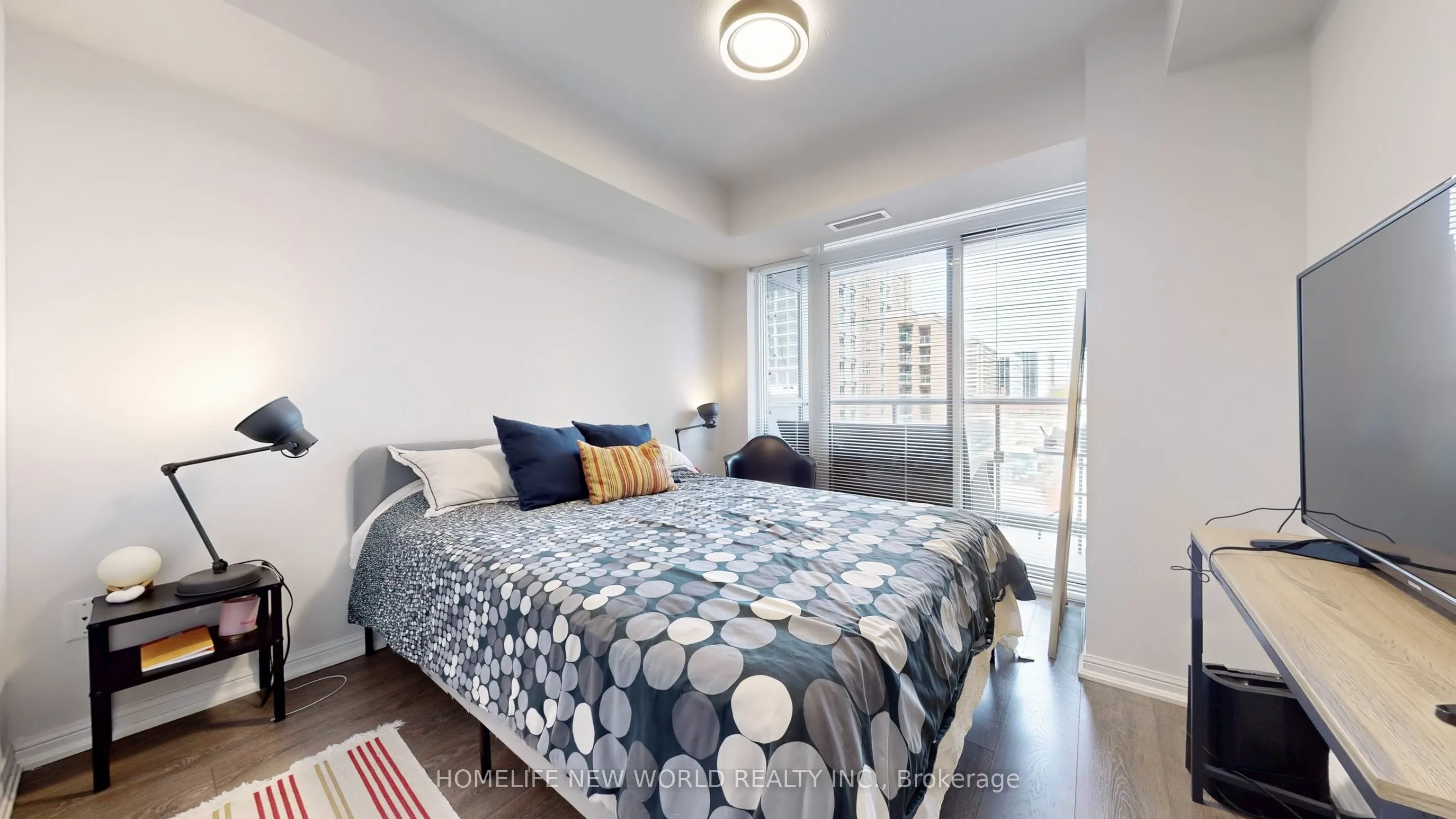 400 Adelaide Street E, #717
