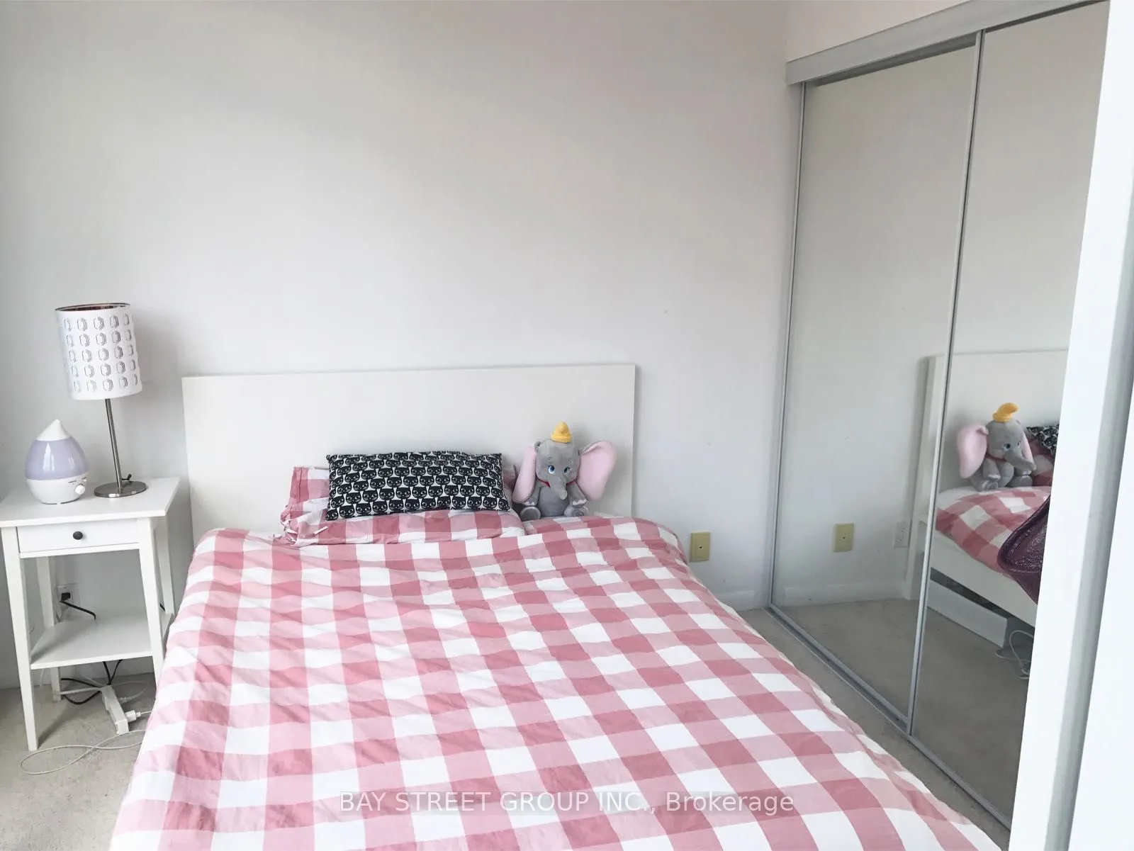 832 Bay Street, #809