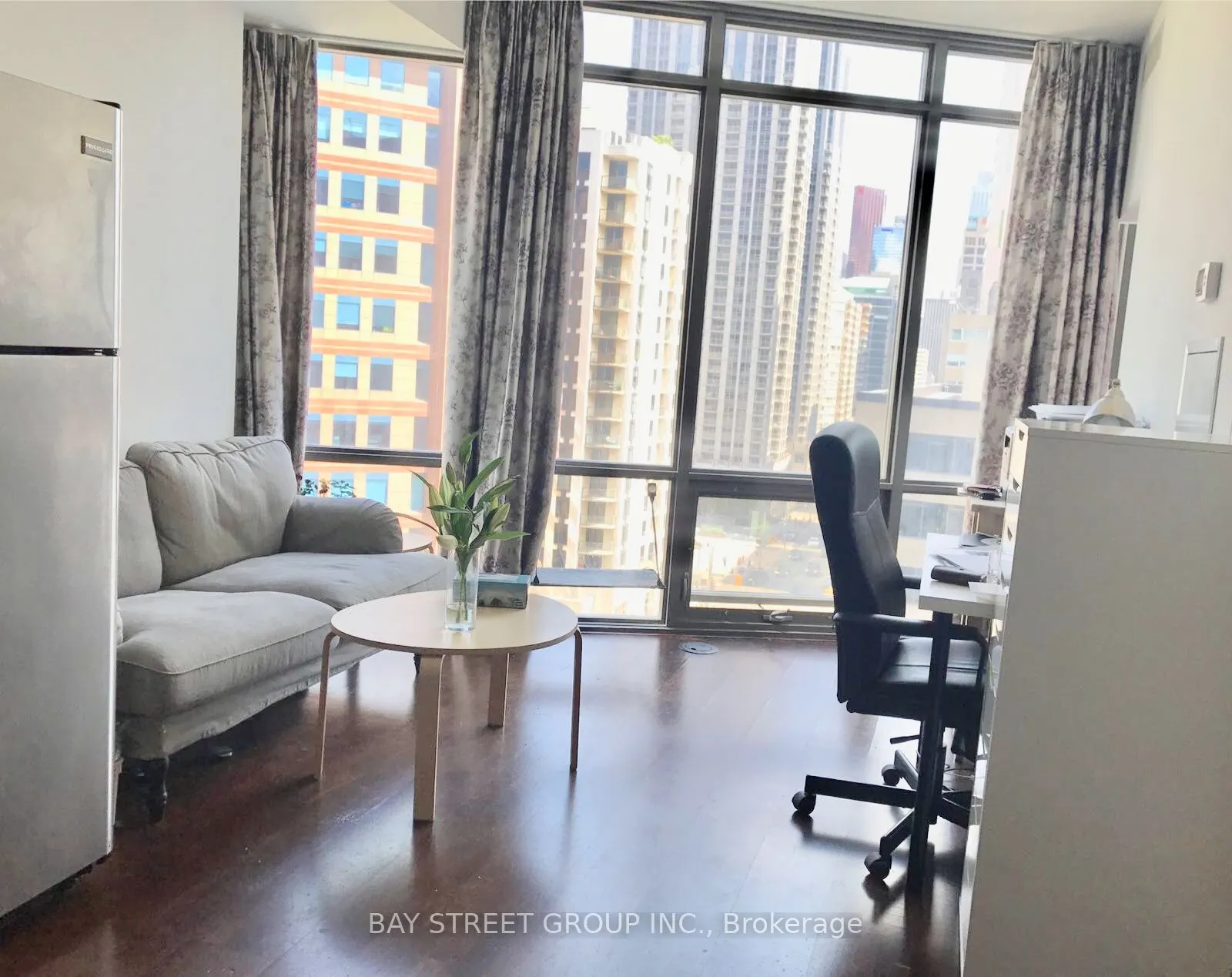 832 Bay Street, #809