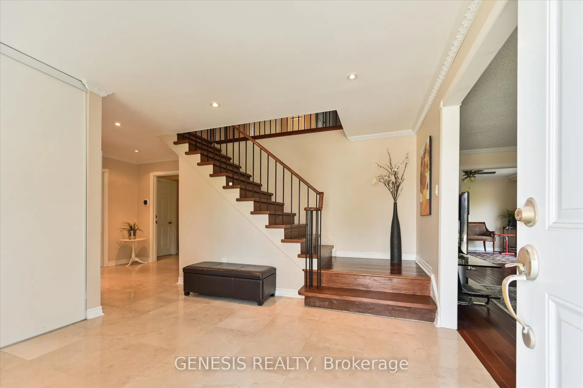 242 Banbury Road
