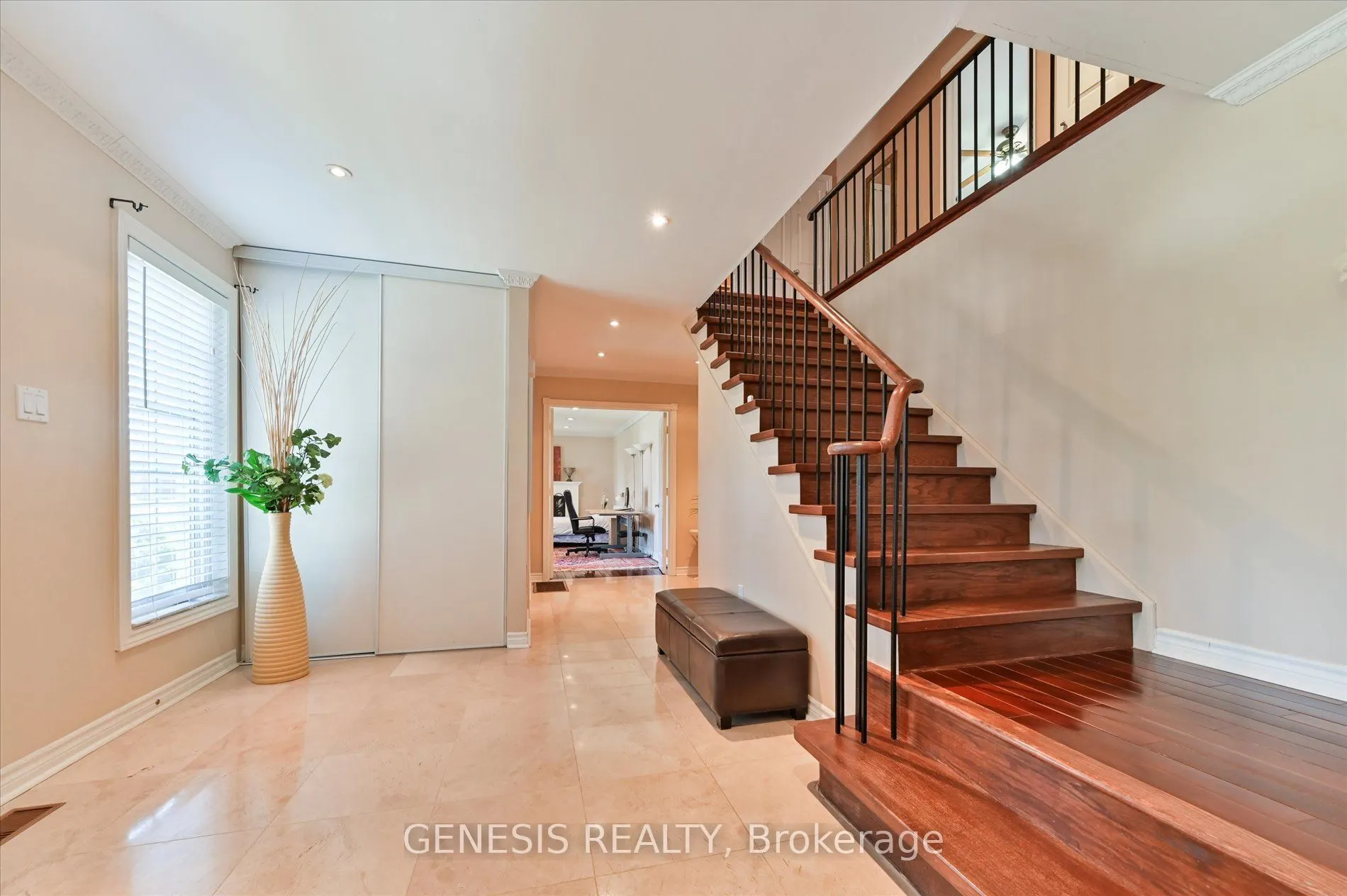 242 Banbury Road