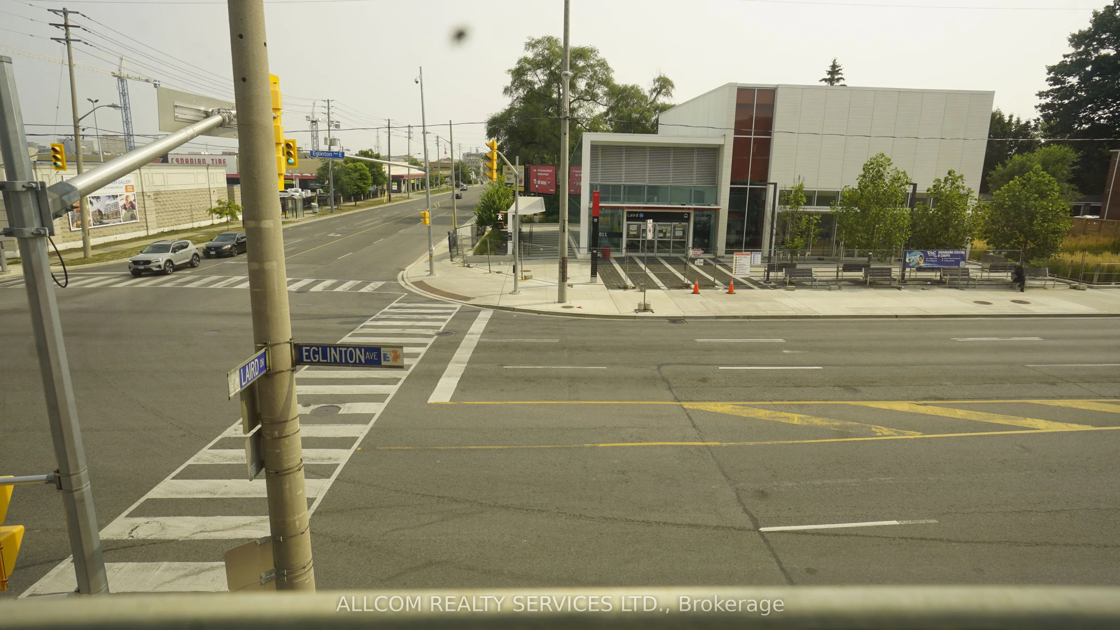 876 Eglinton Avenue E