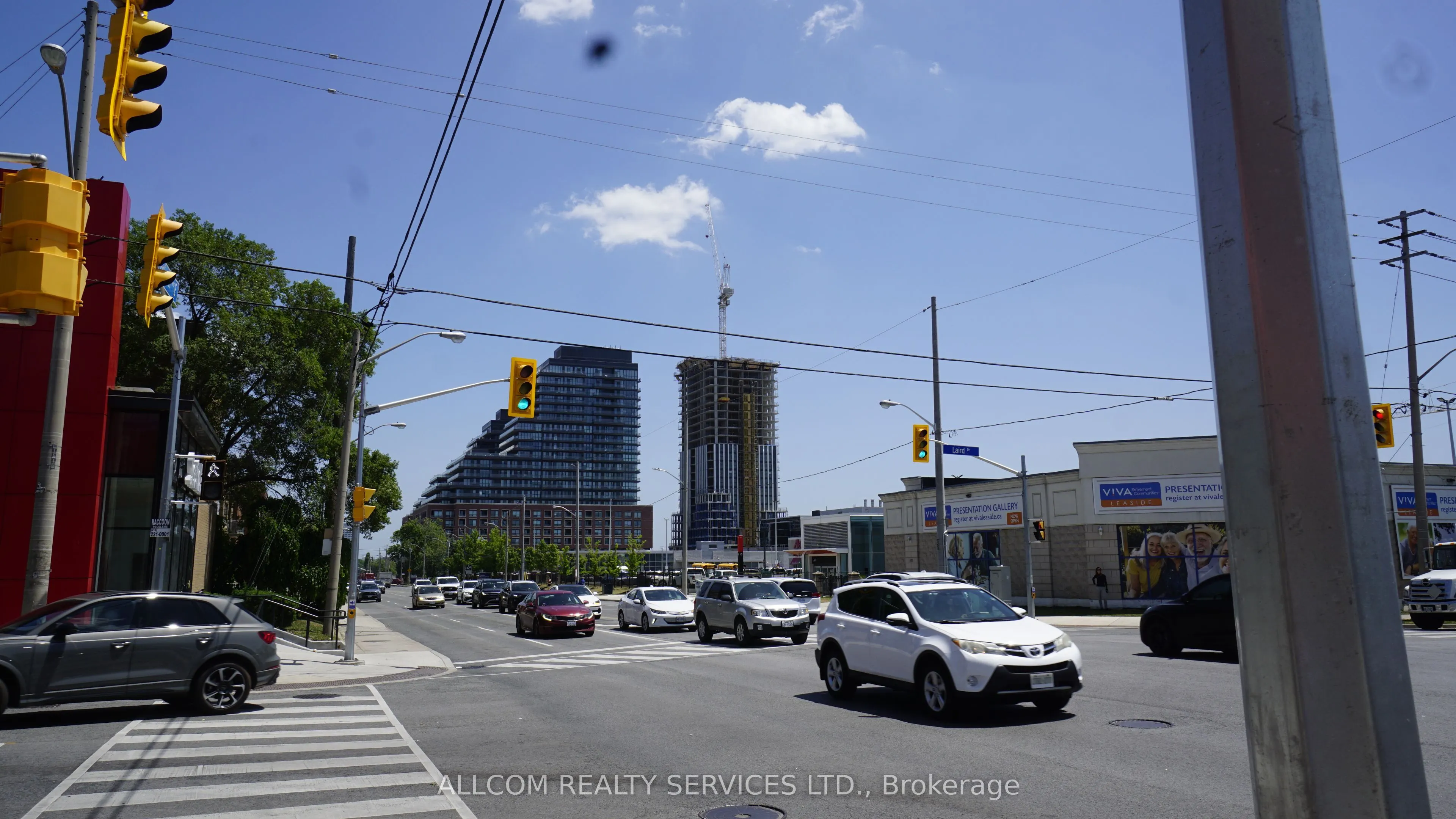 876 Eglinton Avenue E