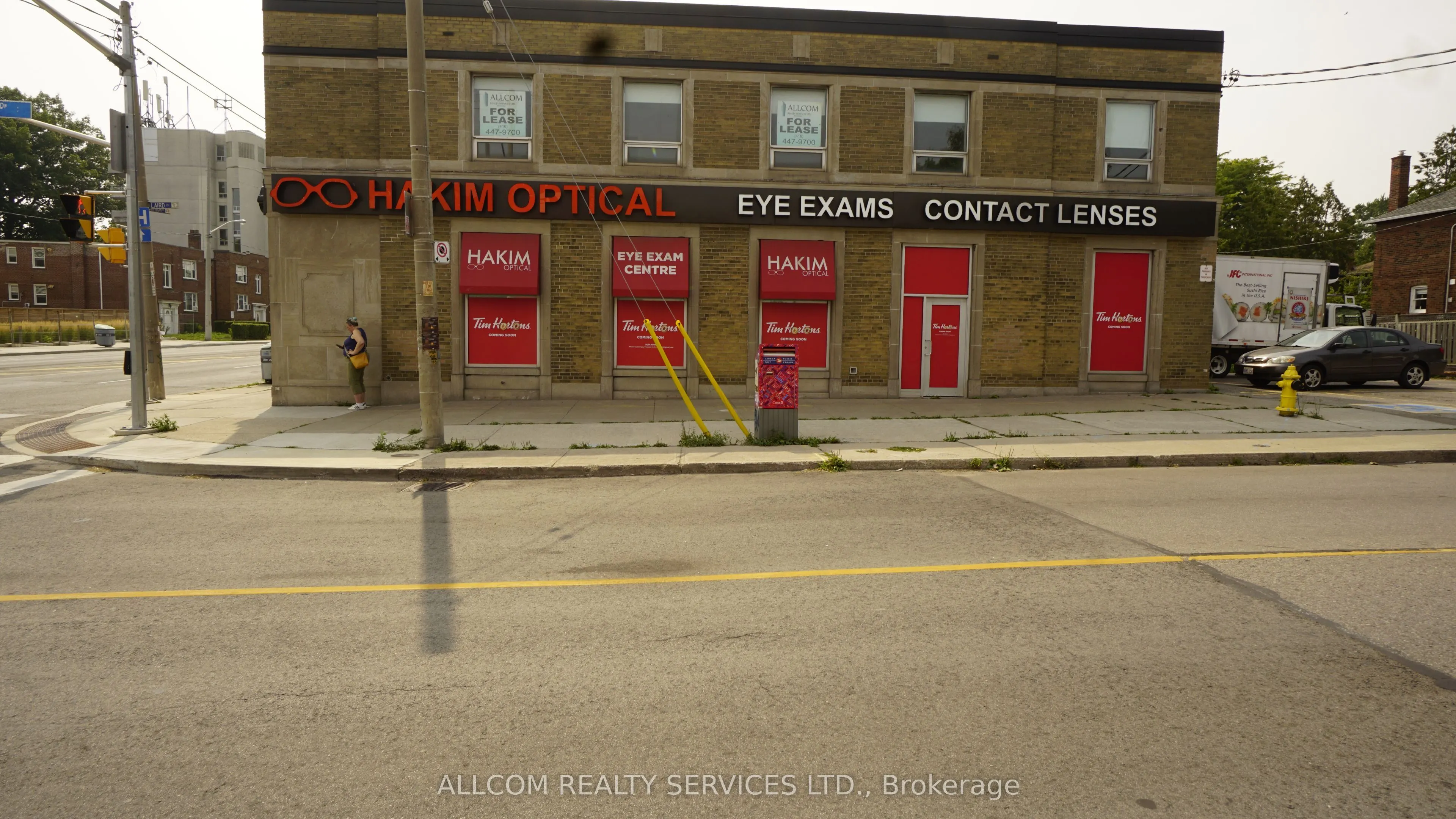 876 Eglinton Avenue E