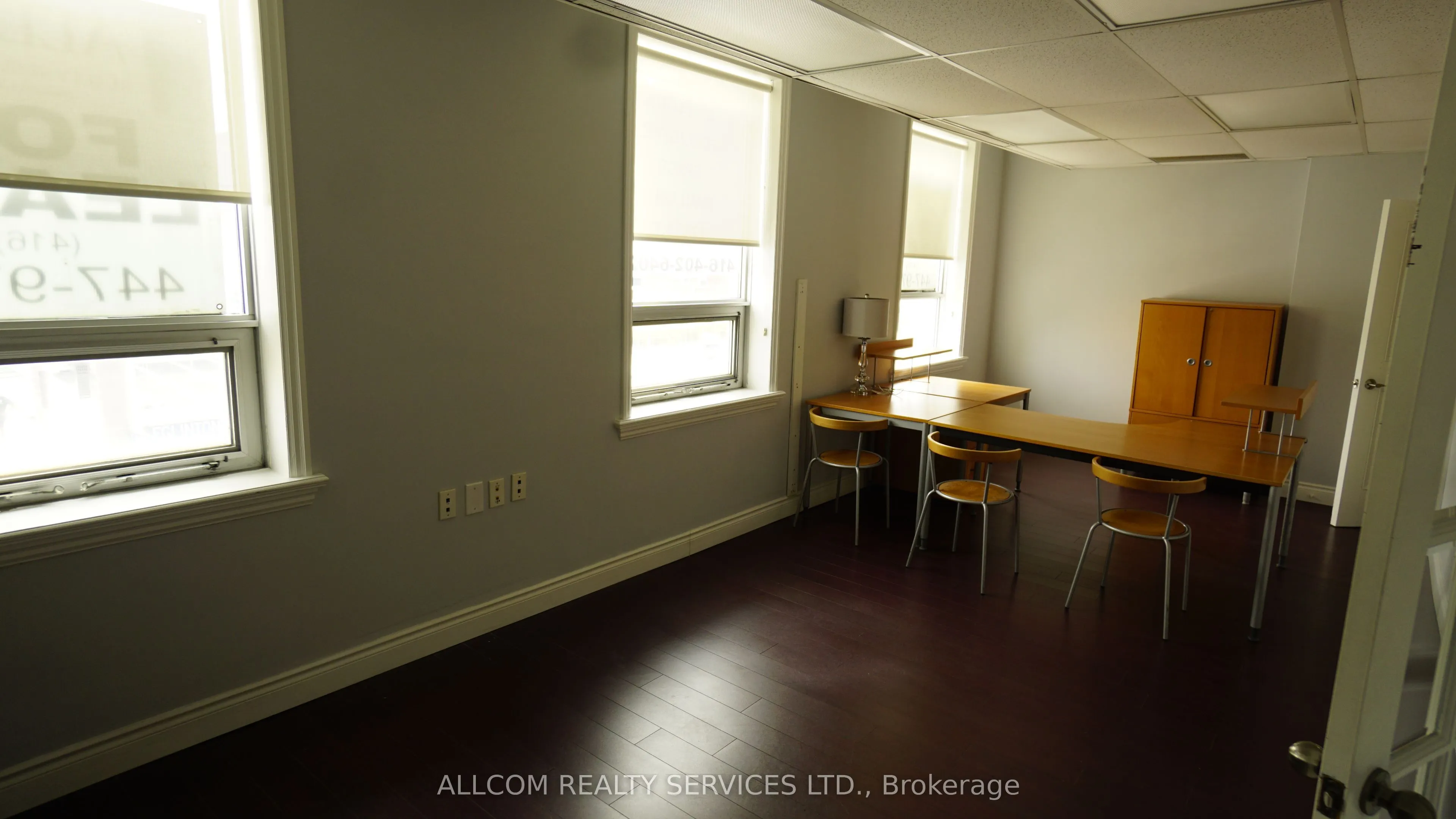 876 Eglinton Avenue E