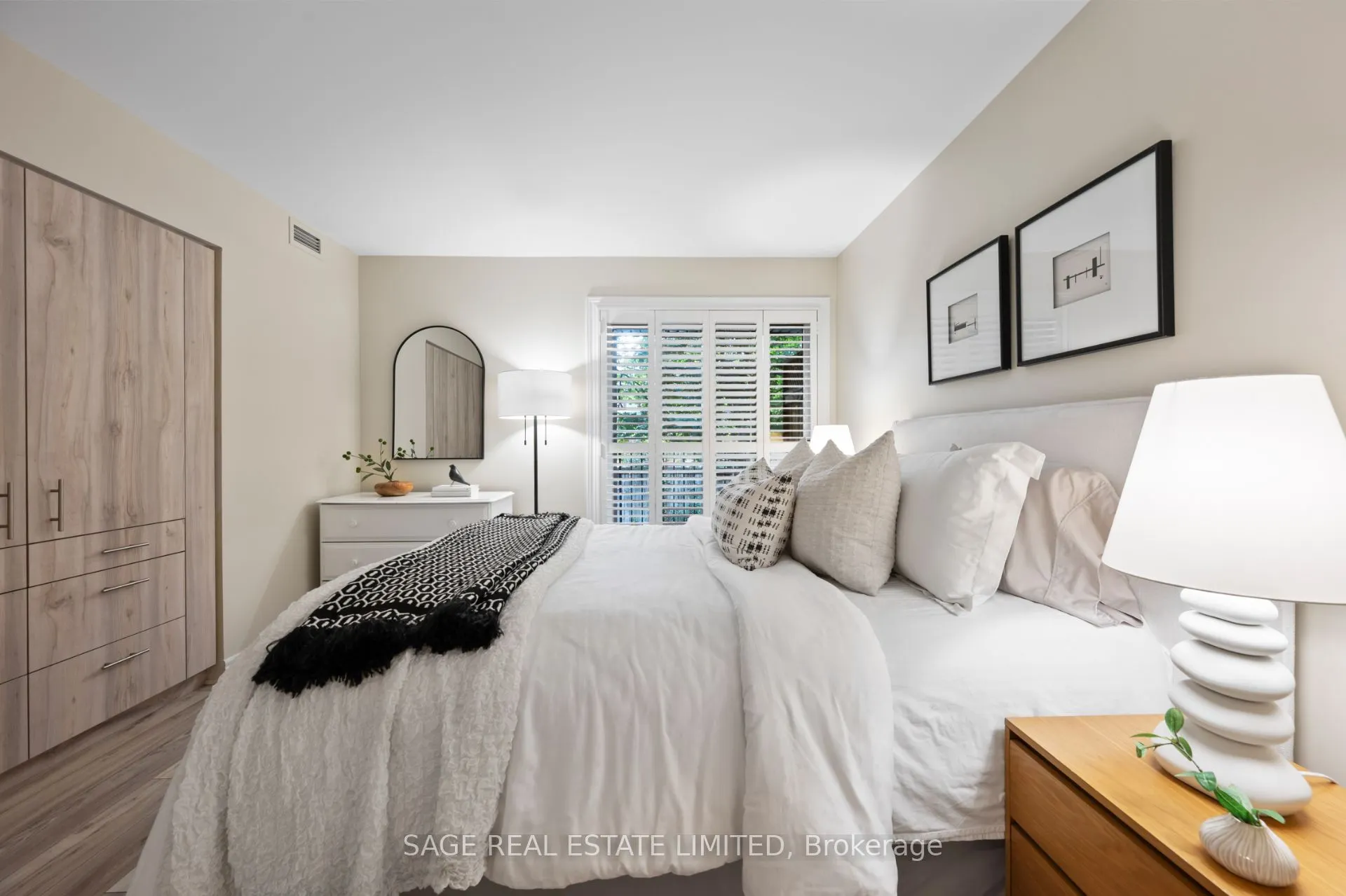 232 St George Street, #15