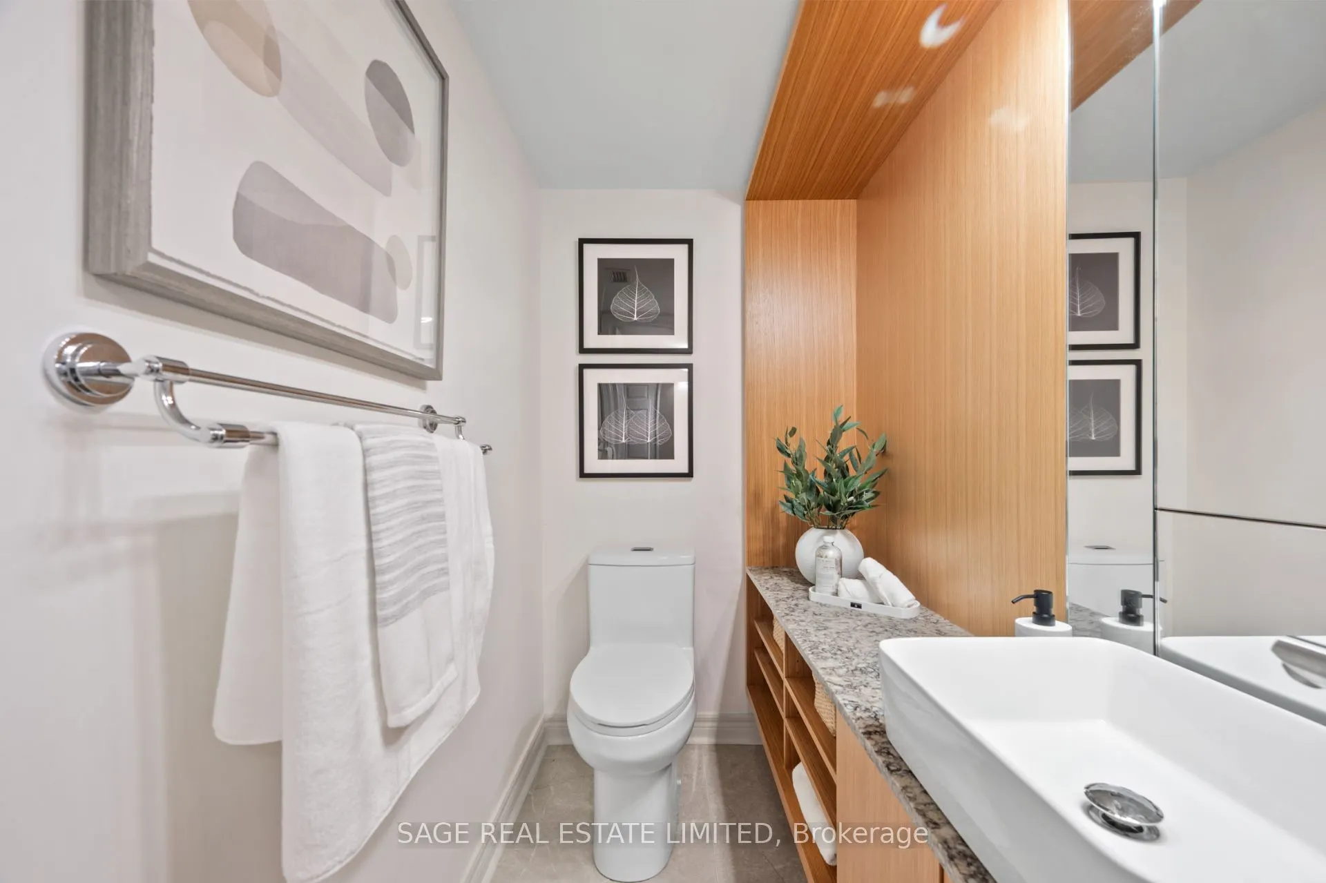 232 St George Street, #15