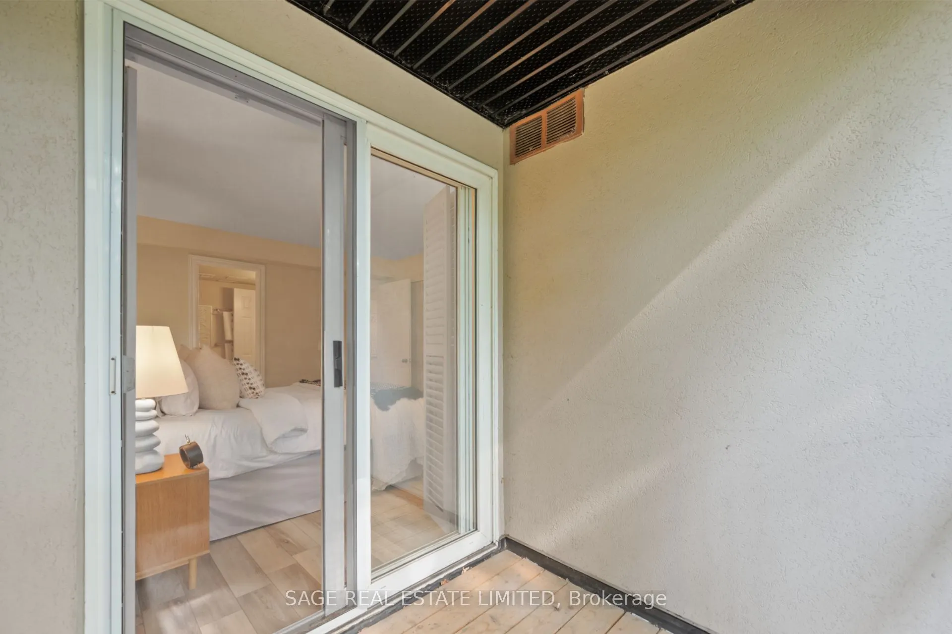 232 St George Street, #15