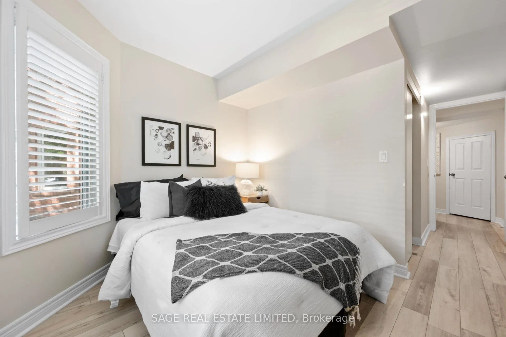 232 St George Street, #15