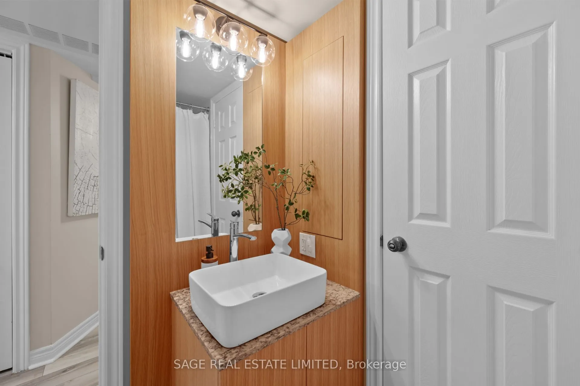 232 St George Street, #15