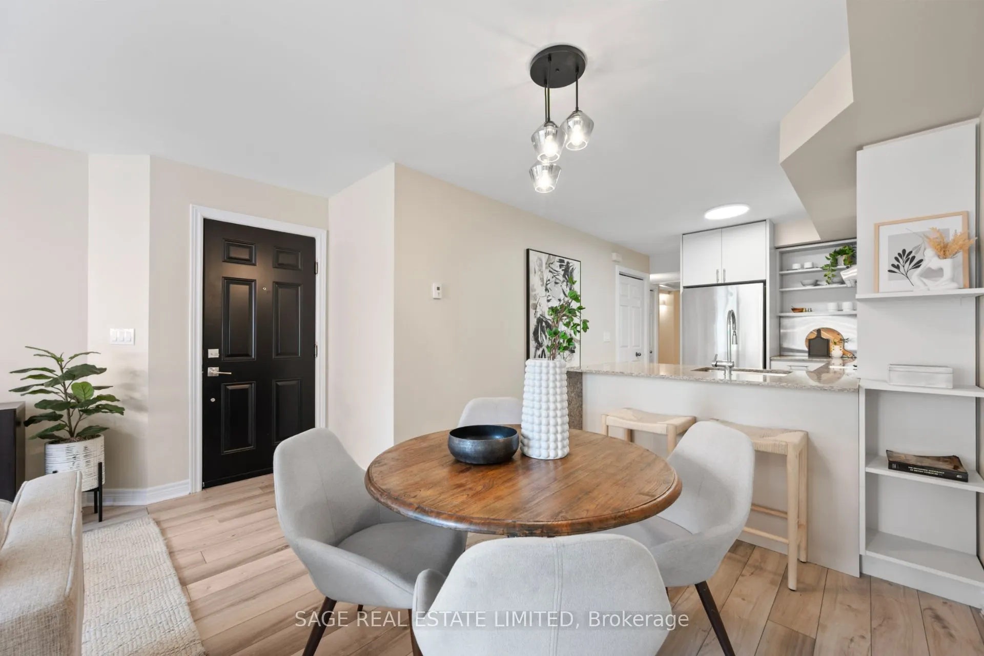 232 St George Street, #15