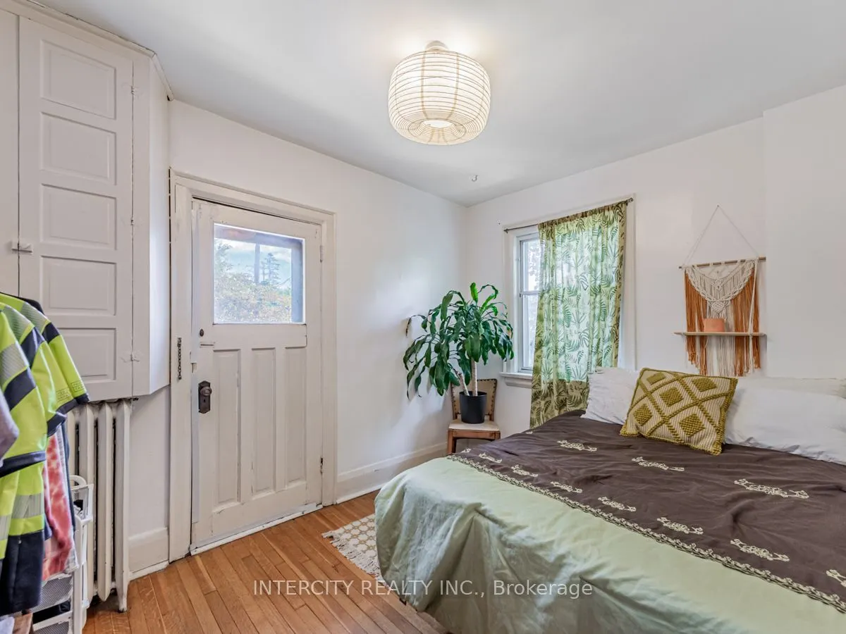 111 Alberta Avenue