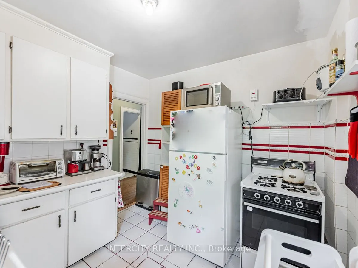 111 Alberta Avenue