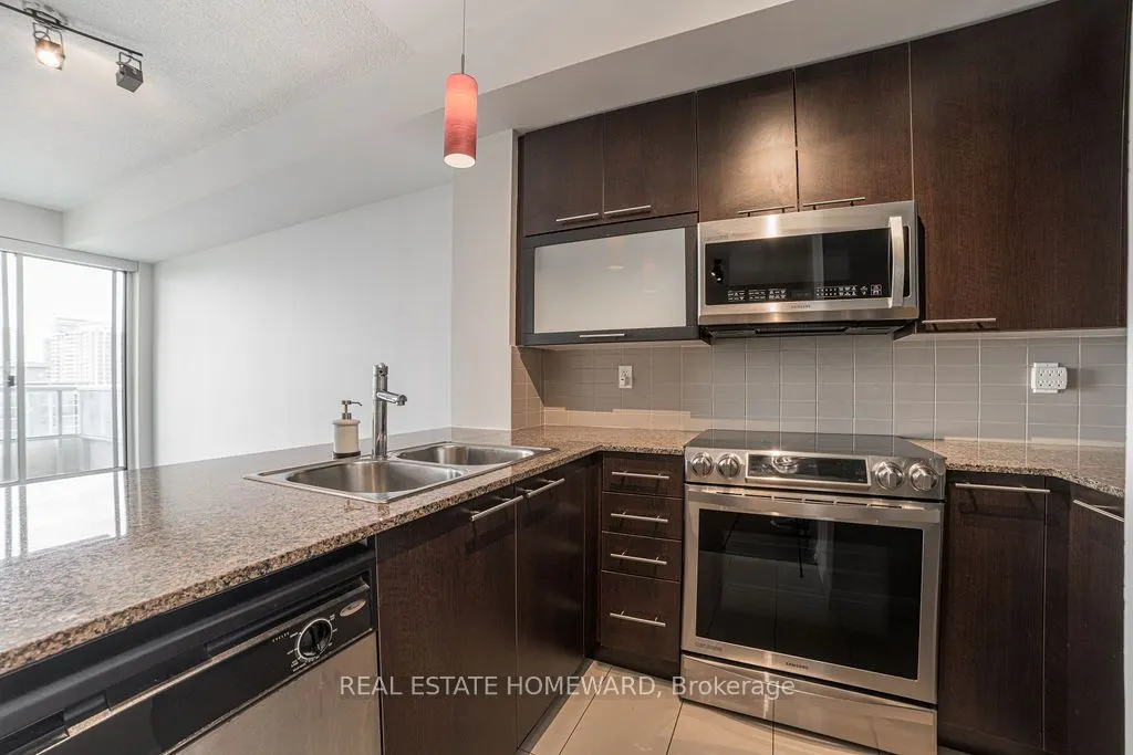 500 Sherbourne Street, #1407