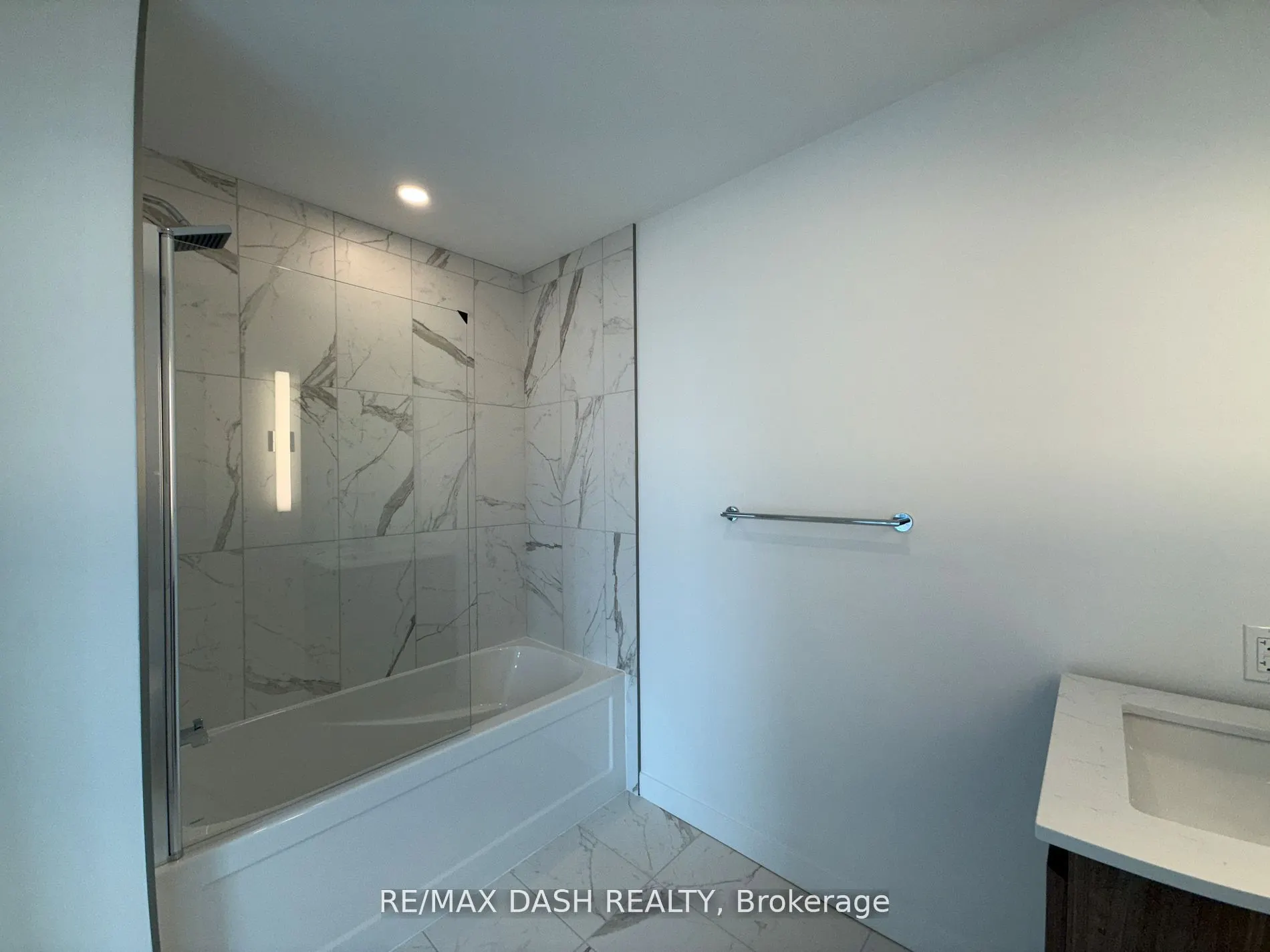 1 Hillsdale Avenue W, #403