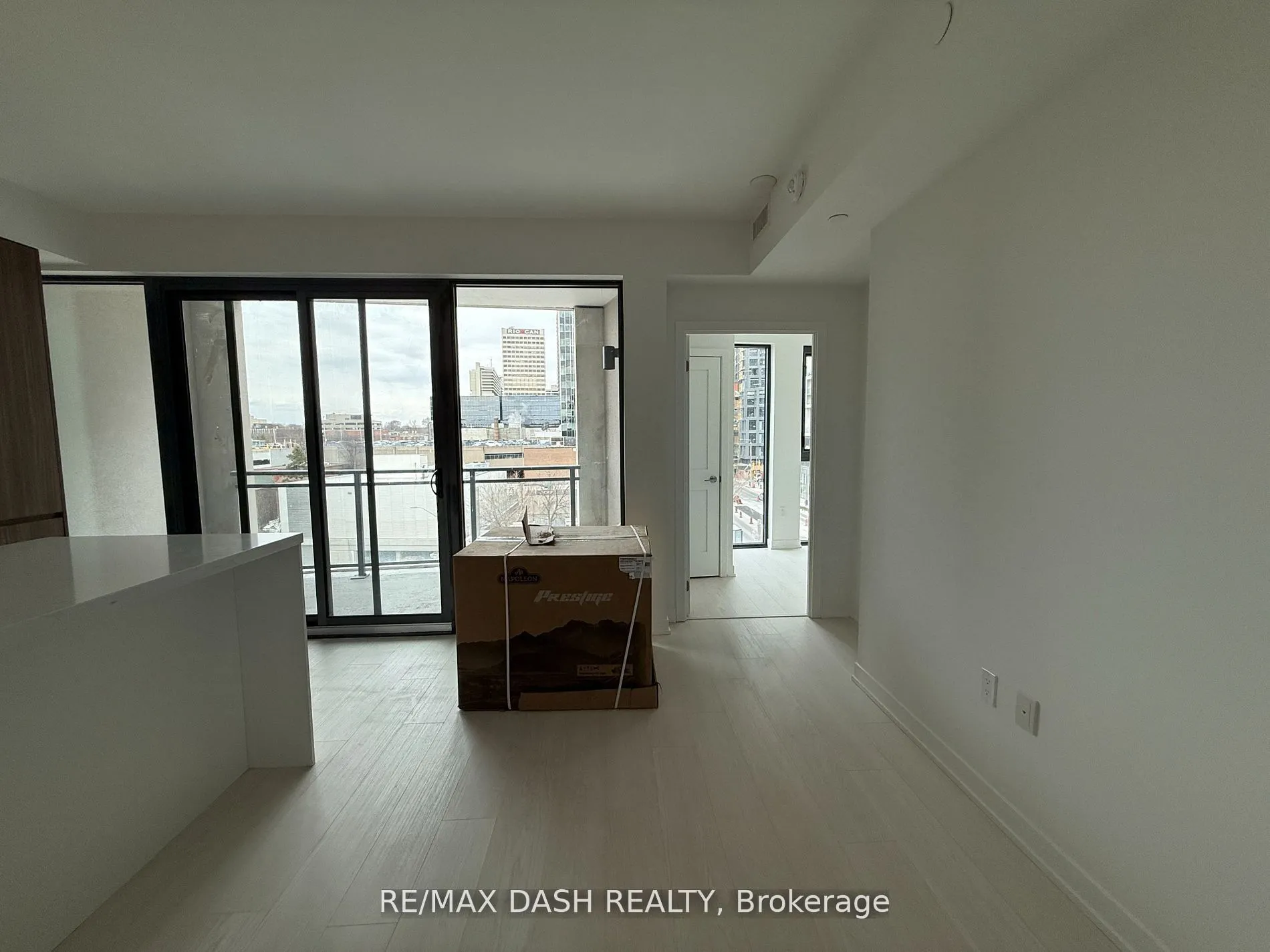1 Hillsdale Avenue W, #403