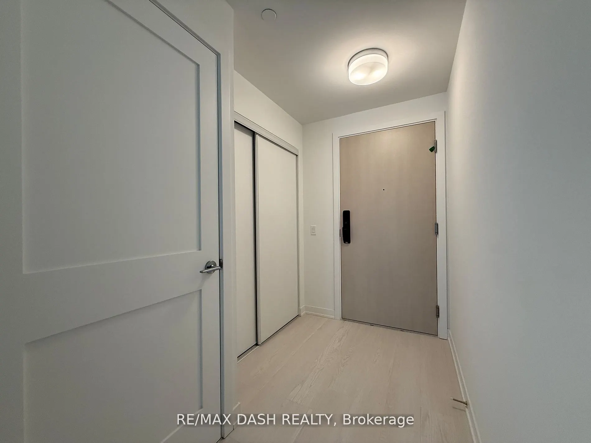 1 Hillsdale Avenue W, #403
