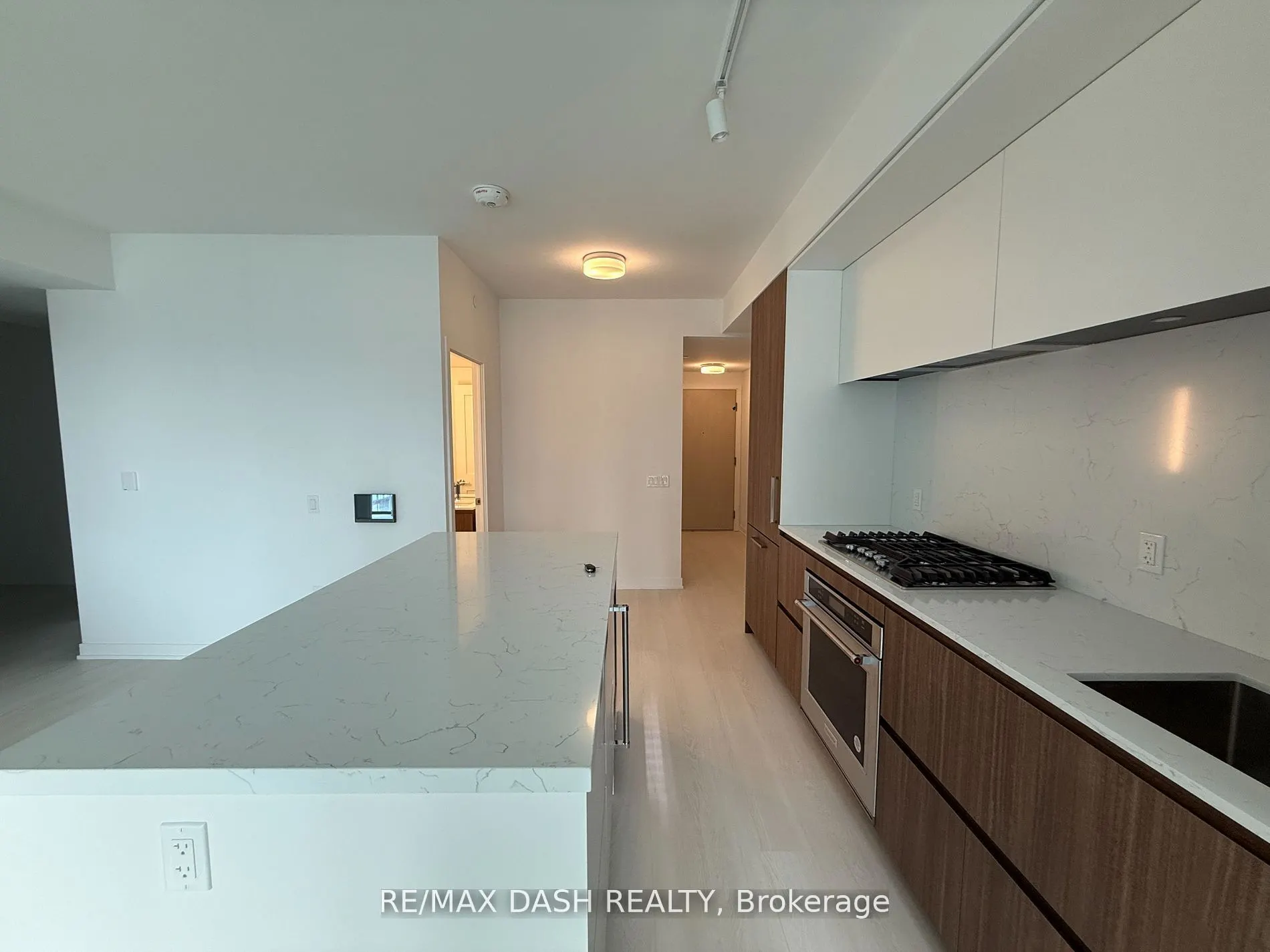1 Hillsdale Avenue W, #403
