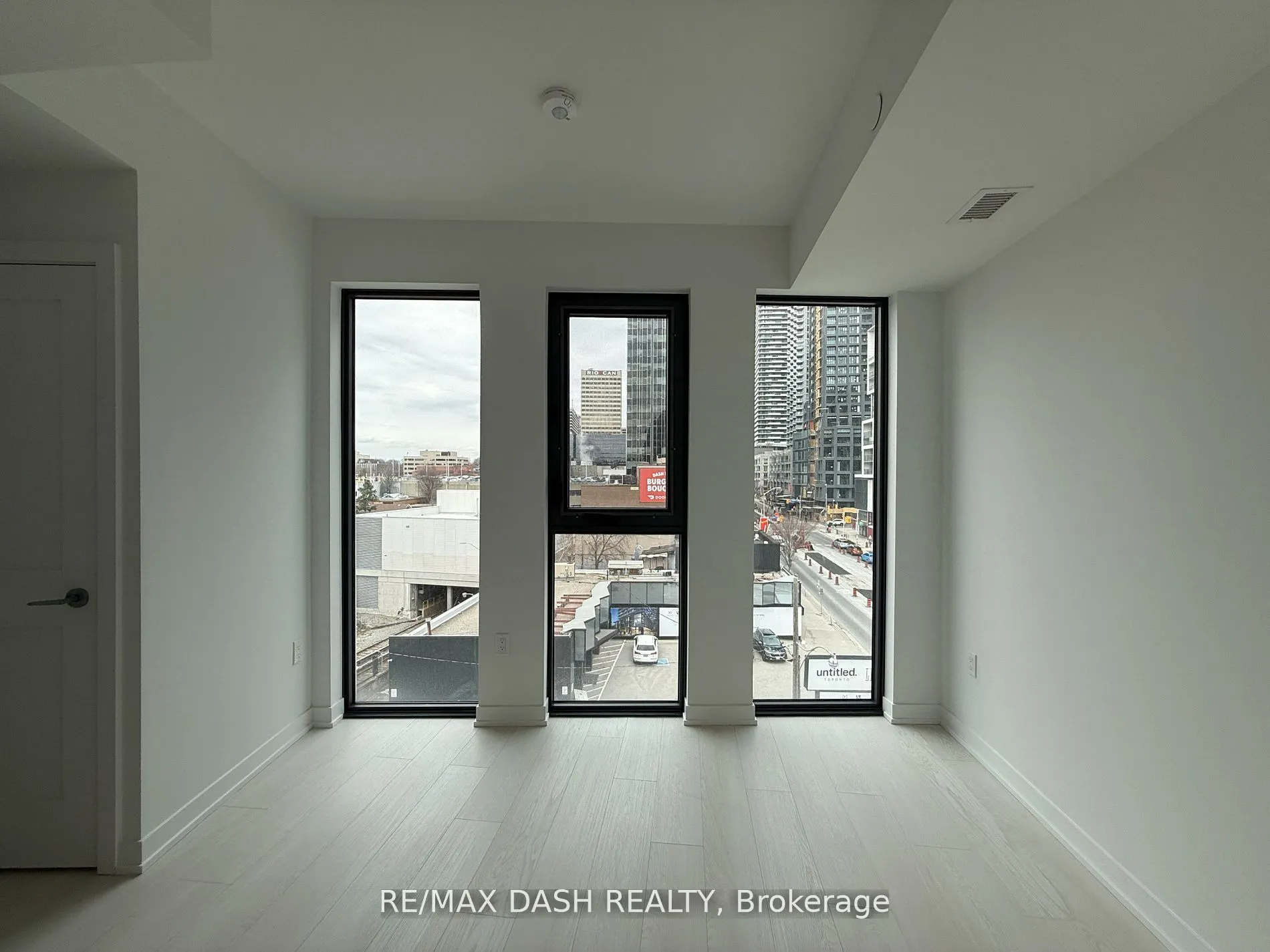 1 Hillsdale Avenue W, #403