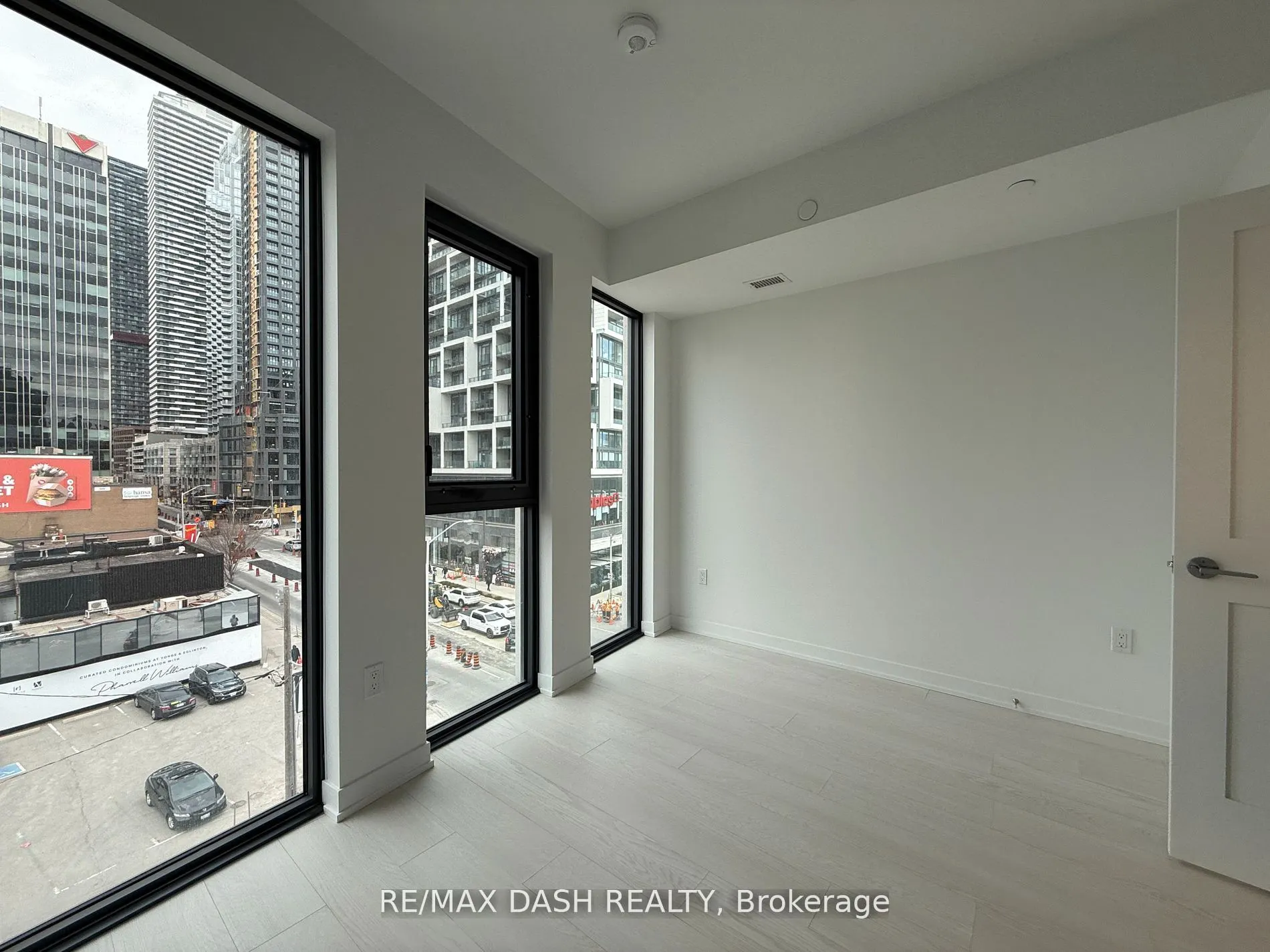 1 Hillsdale Avenue W, #403