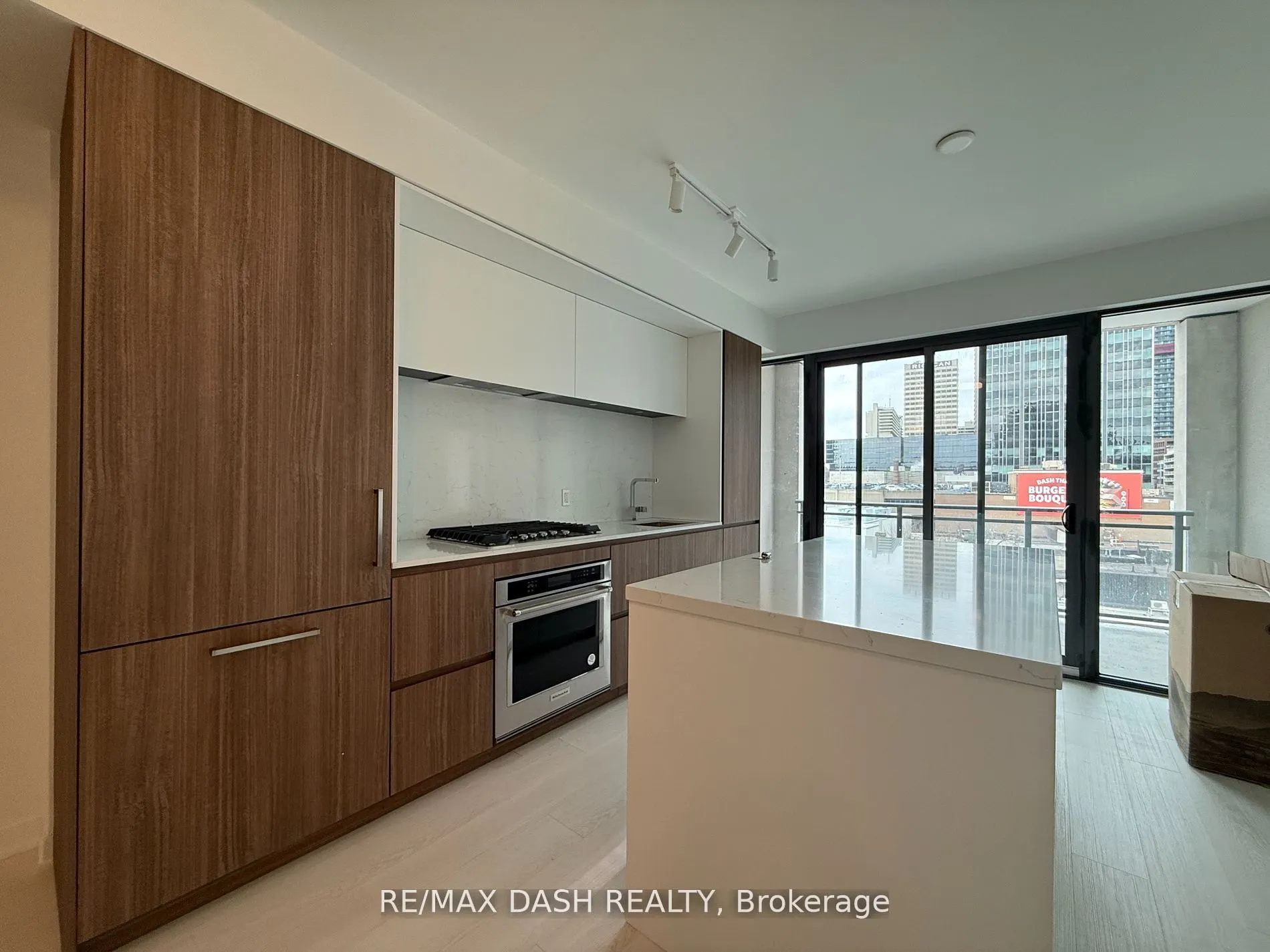 1 Hillsdale Avenue W, #403