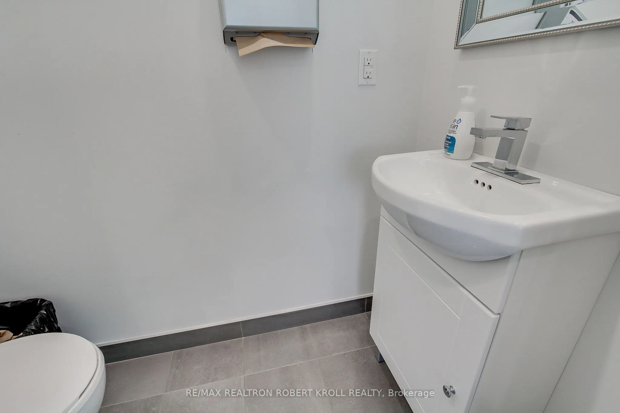 3173 Bathurst Street, #Main Floor