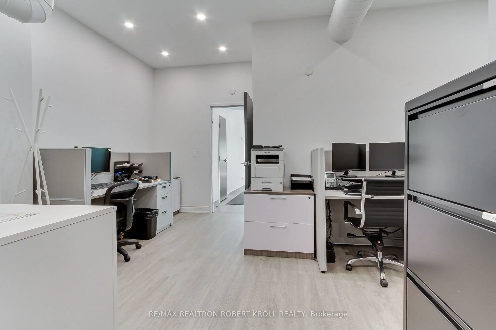 3173 Bathurst Street, #Main Floor