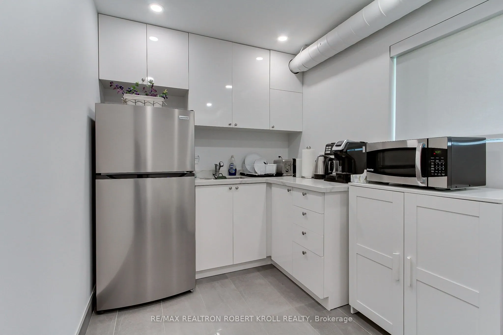 3173 Bathurst Street, #Main Floor