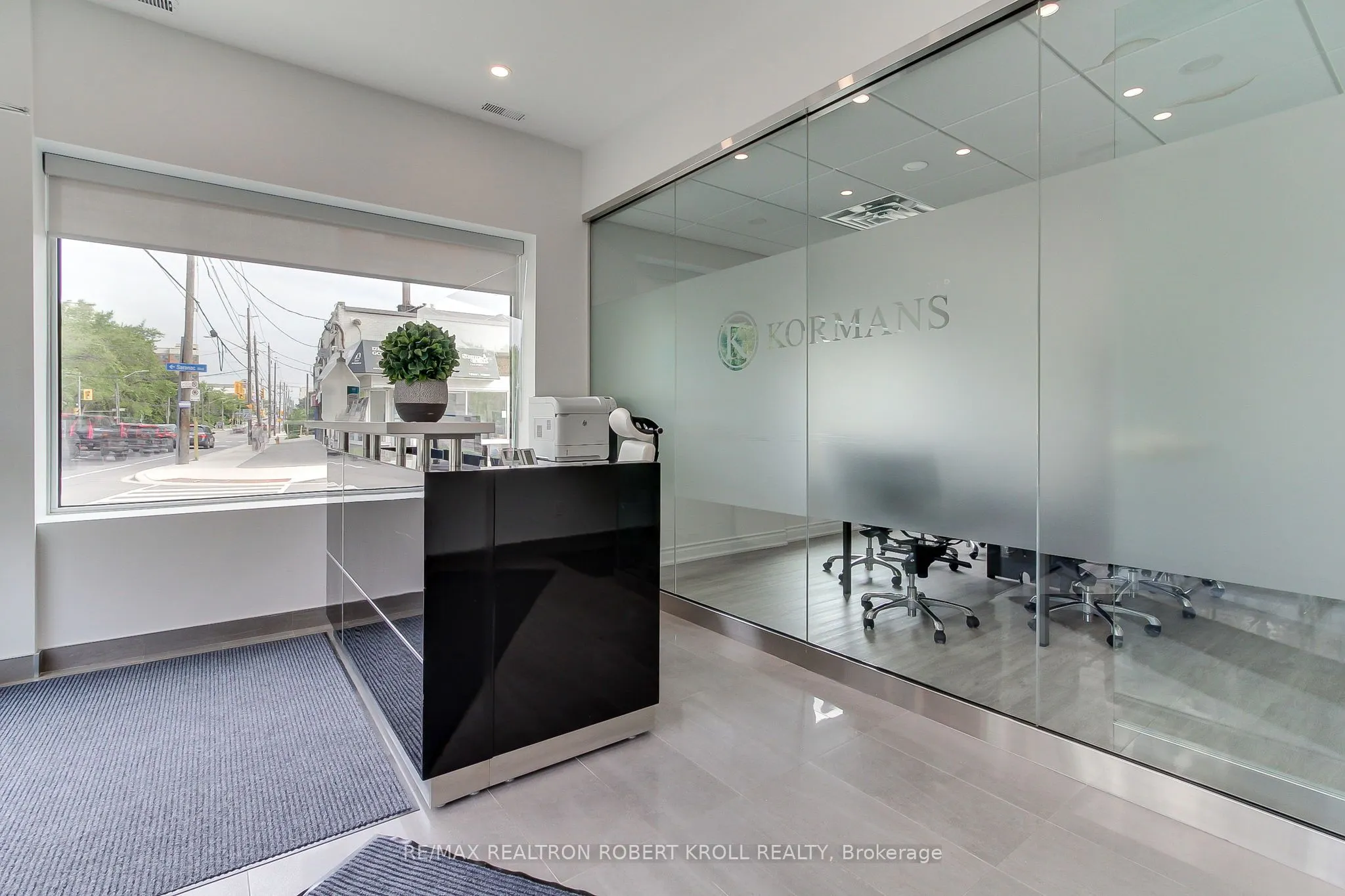 3173 Bathurst Street, #Main Floor